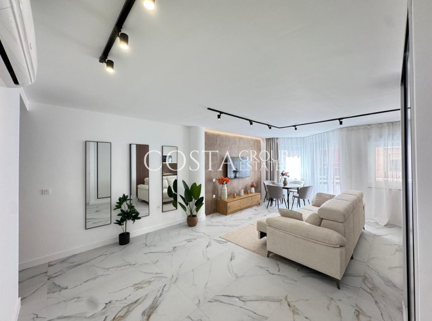 Resale - Apartments -
Torrevieja - Torrevieja Centro