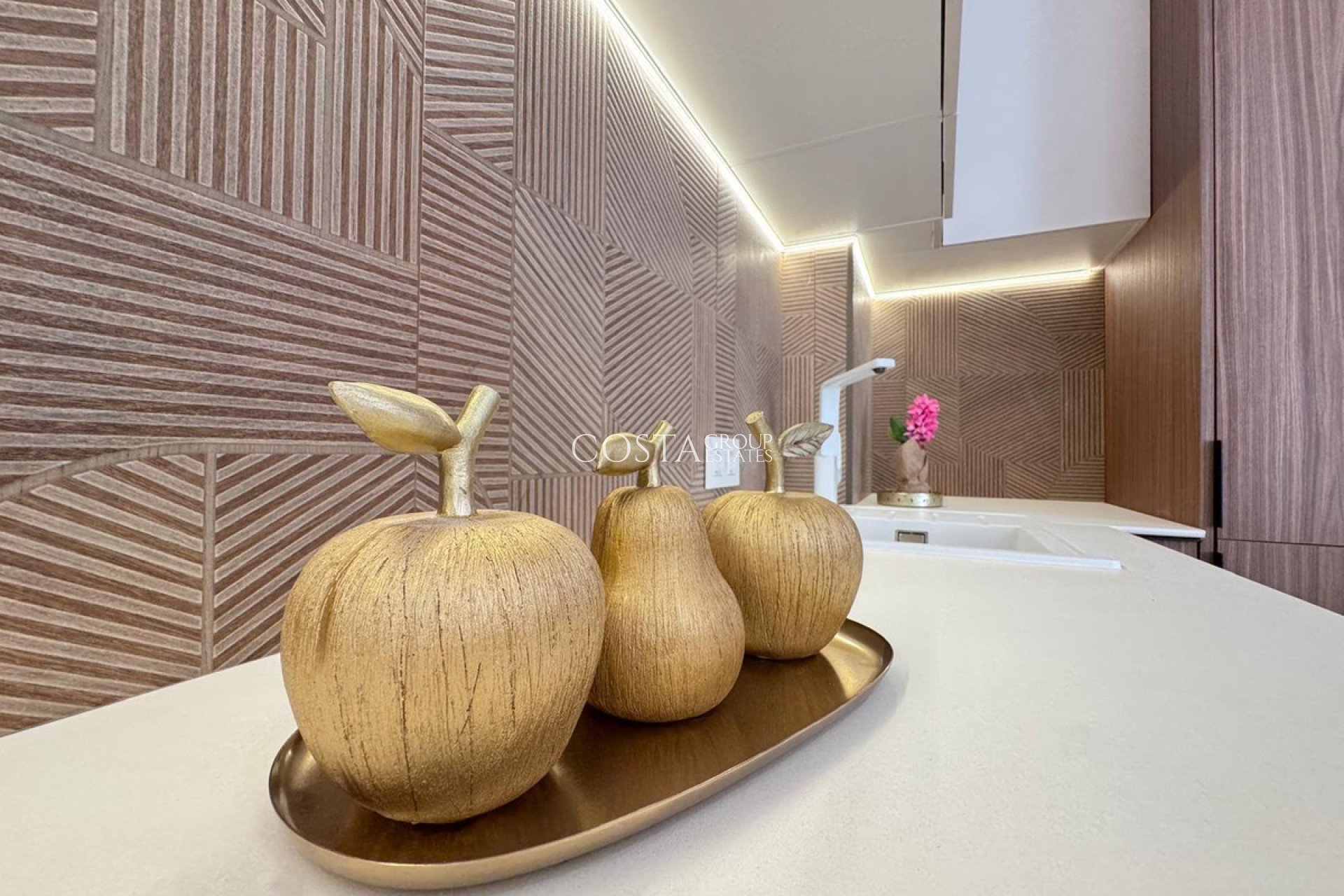 Resale - Apartments -
Torrevieja - Torrevieja Centro