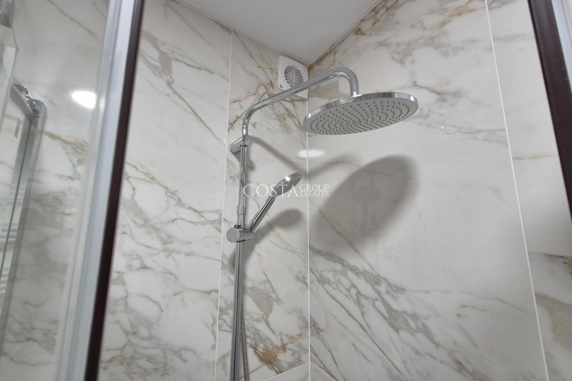 Resale - Apartments -
Torrevieja - Torrevieja Centro