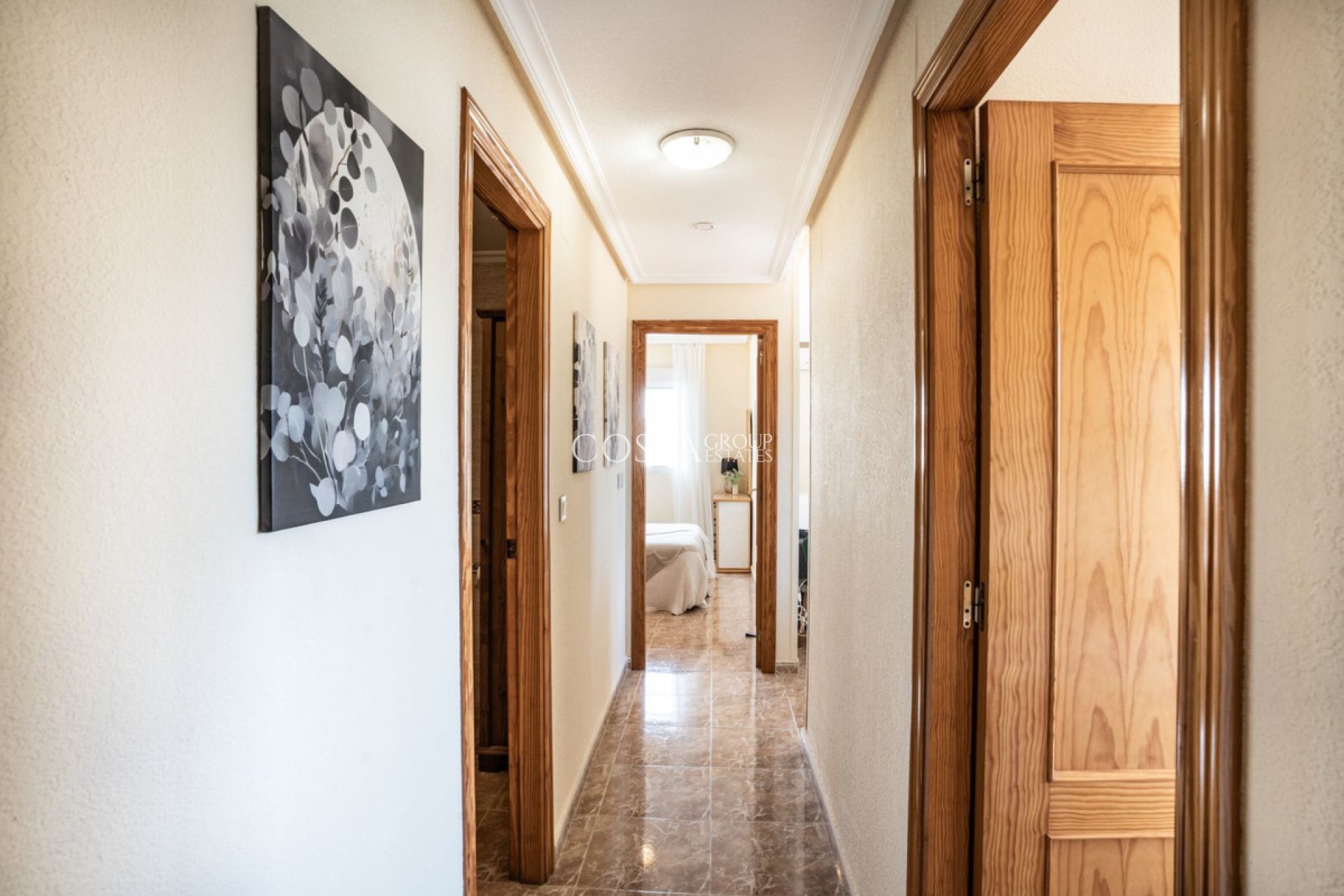 Resale - Apartments -
Torrevieja - Torrevieja Centro