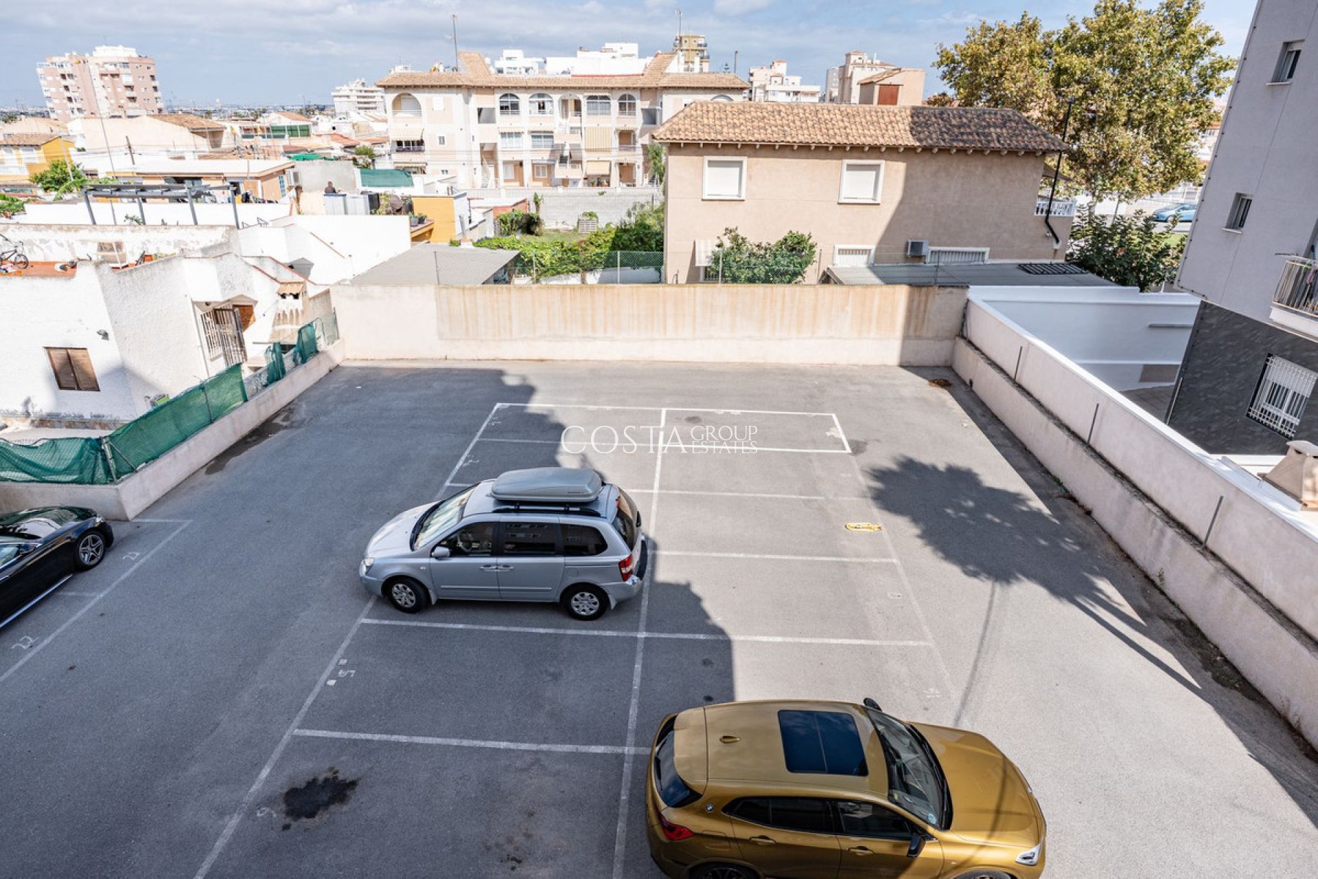 Resale - Apartments -
Torrevieja - Torrevieja Centro