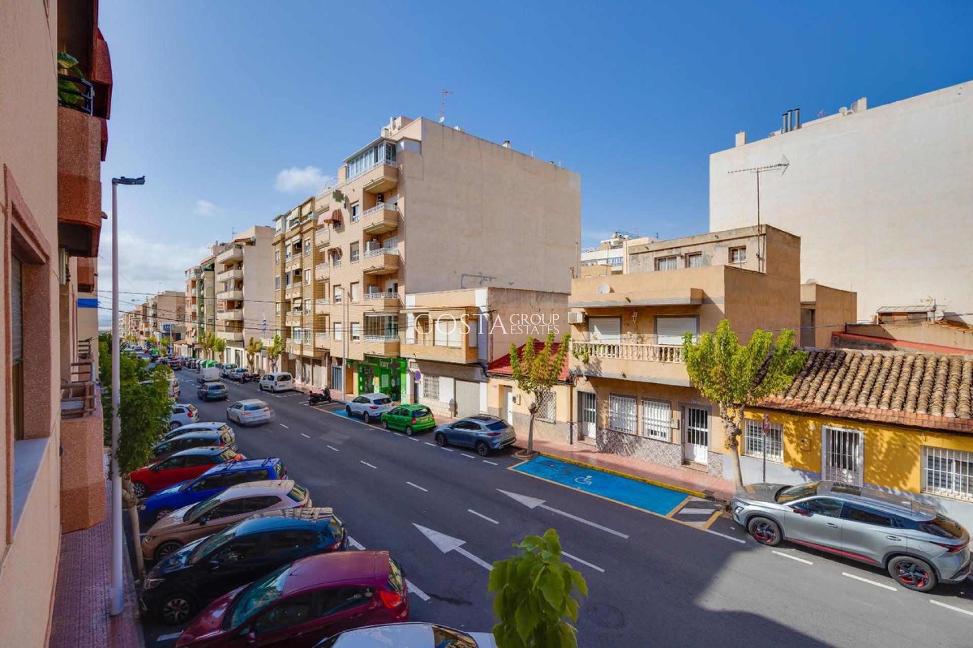 Resale - Apartments -
Torrevieja - Torrevieja Centro