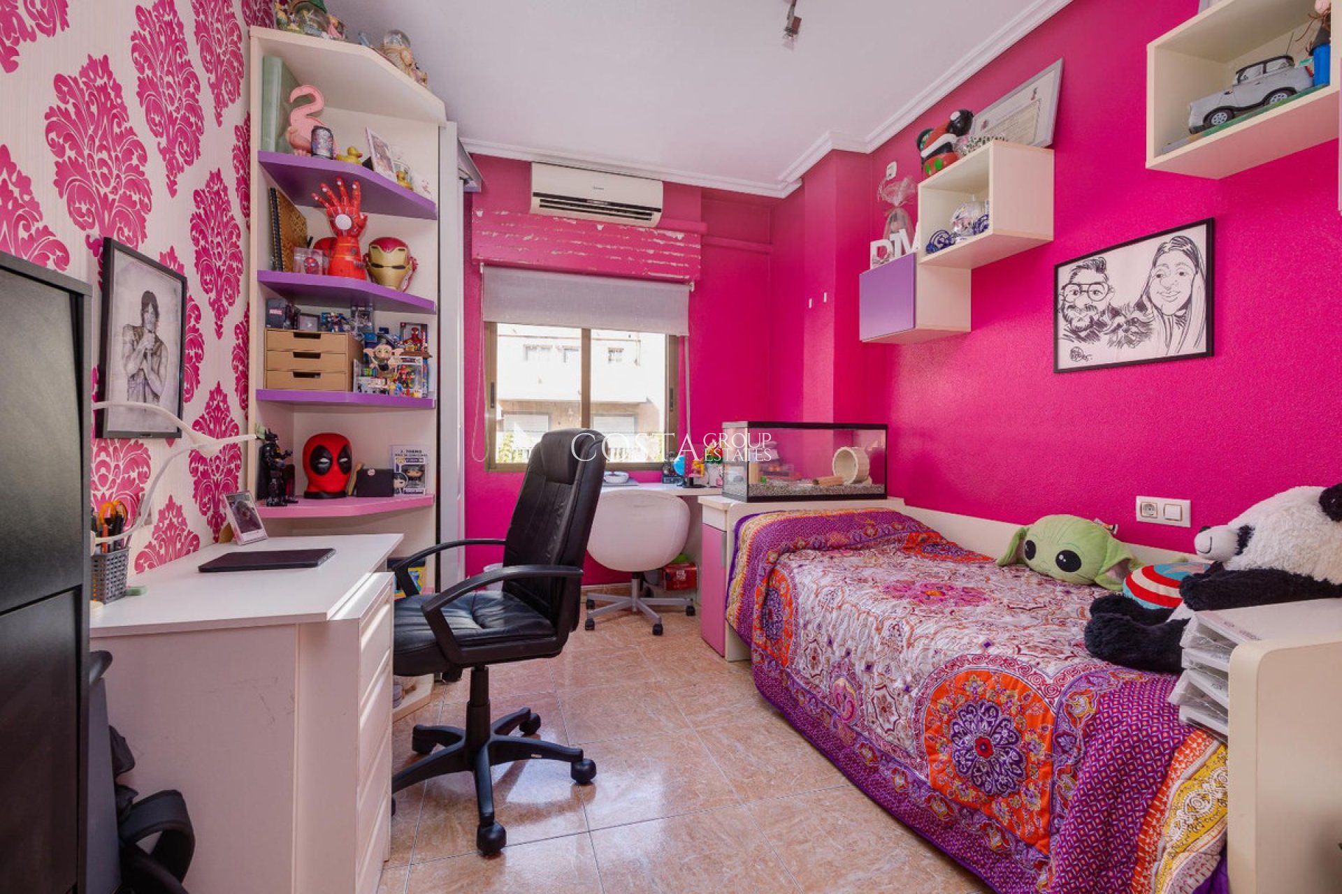 Resale - Apartments -
Torrevieja - Torrevieja Centro