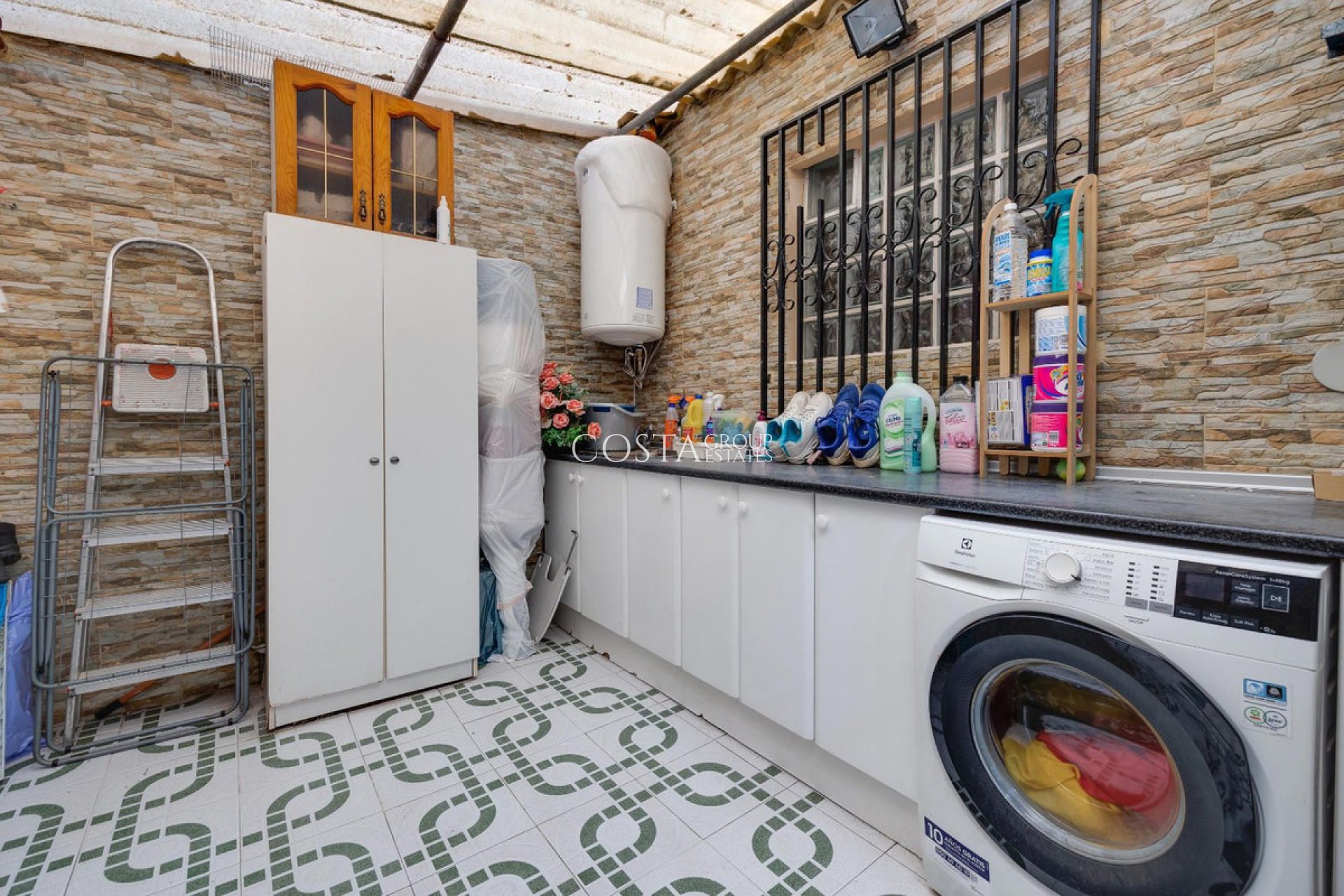 Resale - Apartments -
Torrevieja - Torrevieja Centro