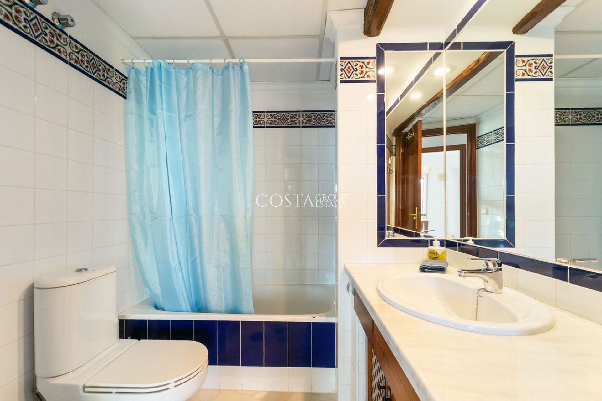 Resale - Apartments -
Torrevieja - Torrevieja Centro