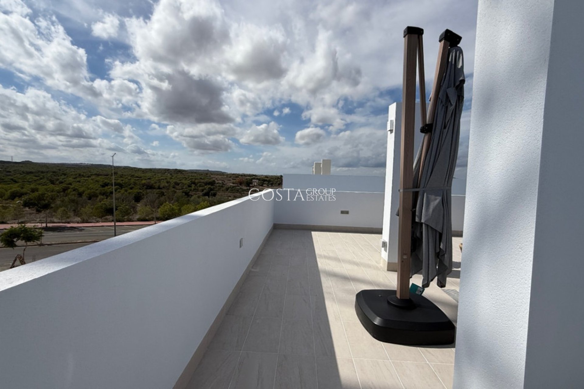 Resale - Apartments -
Torrevieja - Torrevieja Centro