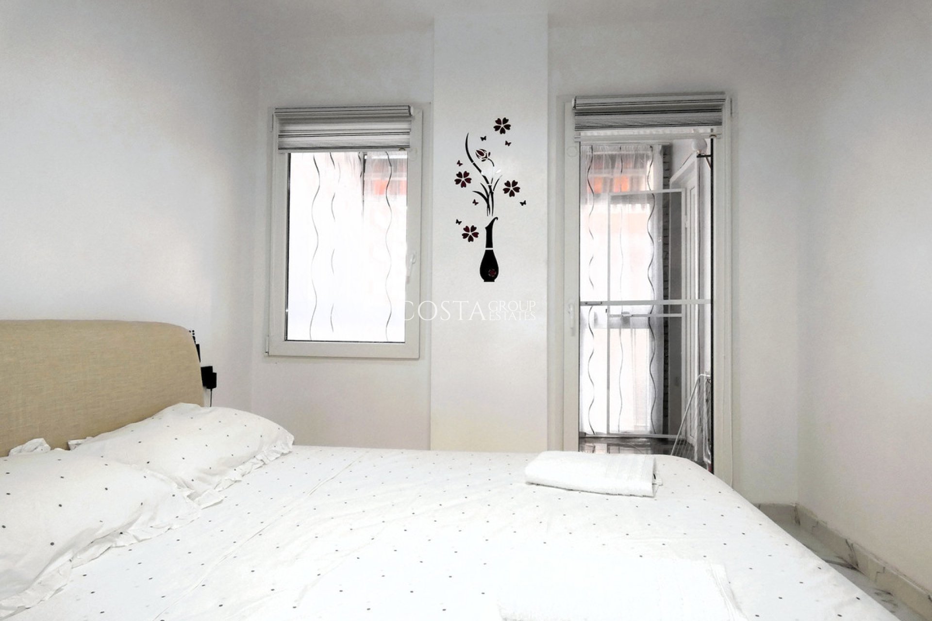 Resale - Apartments -
Torrevieja - Torrevieja Centro