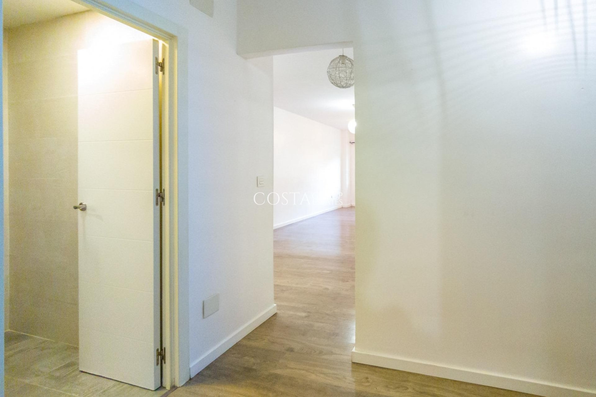 Resale - Apartments -
Torrevieja - Torrevieja Centro