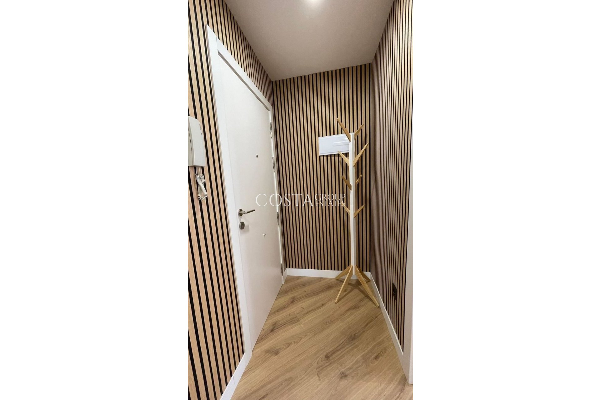 Resale - Apartments -
Torrevieja - Torrevieja Centro