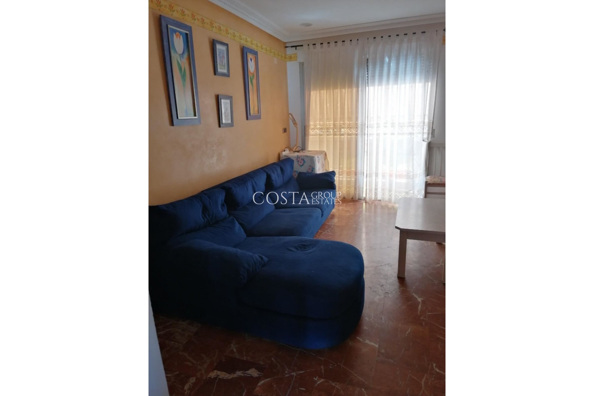 Resale - Apartments -
Torrevieja - Torrevieja Centro