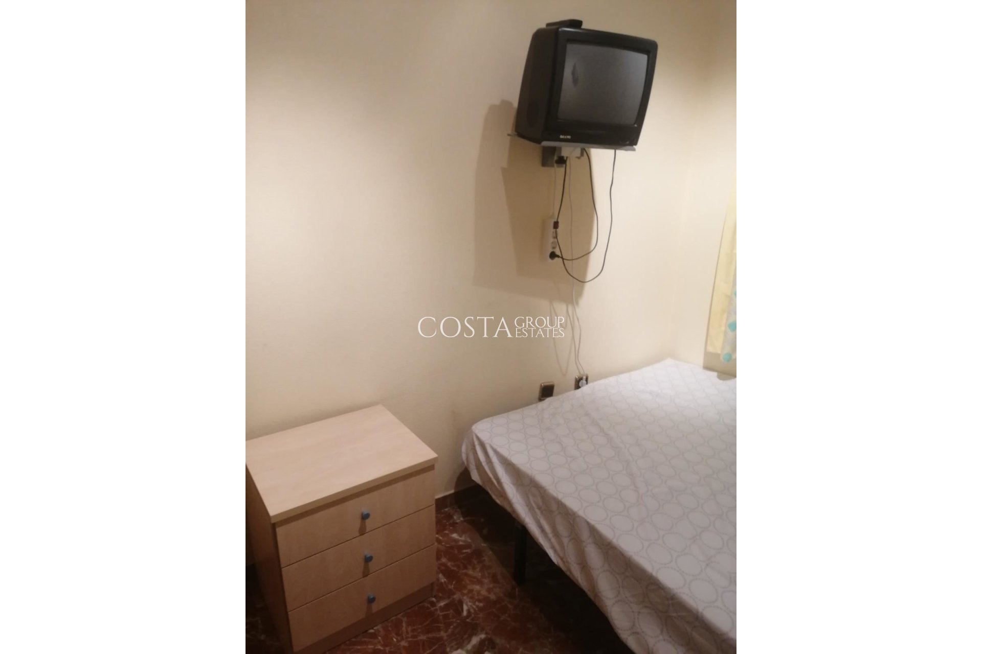 Resale - Apartments -
Torrevieja - Torrevieja Centro