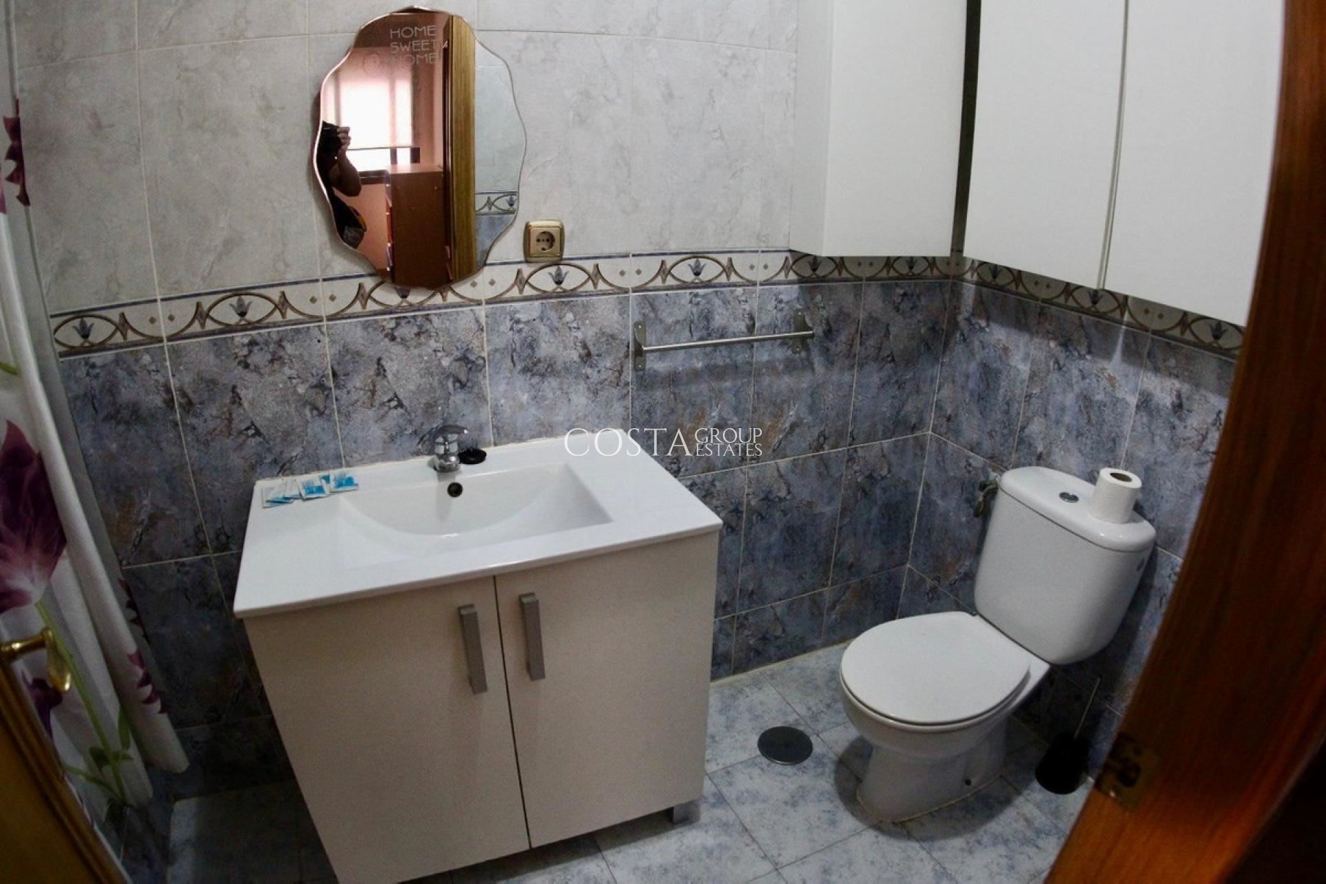 Resale - Apartments -
Torrevieja - Torrevieja Centro