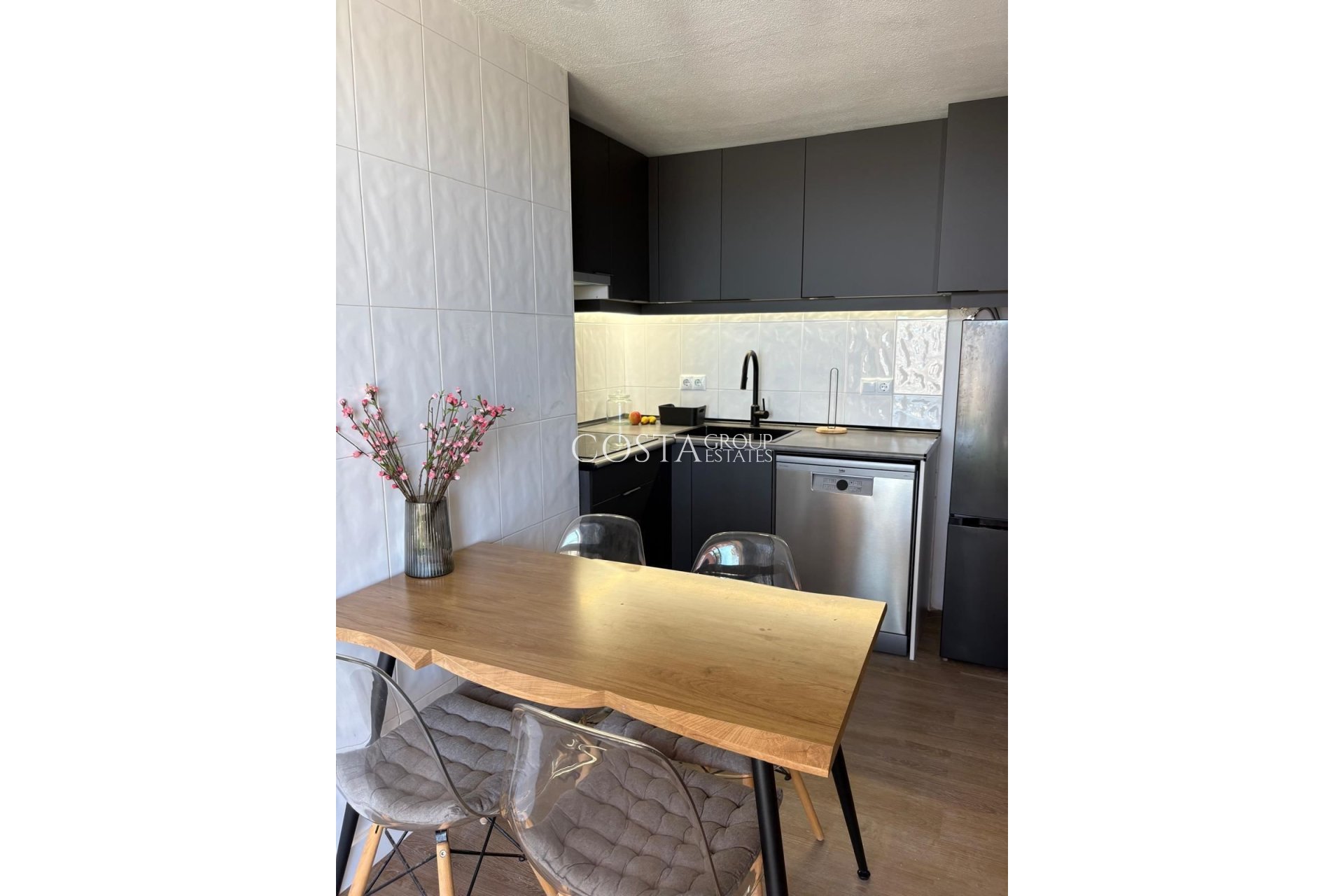 Resale - Apartments -
Torrevieja - Torrevieja Centro