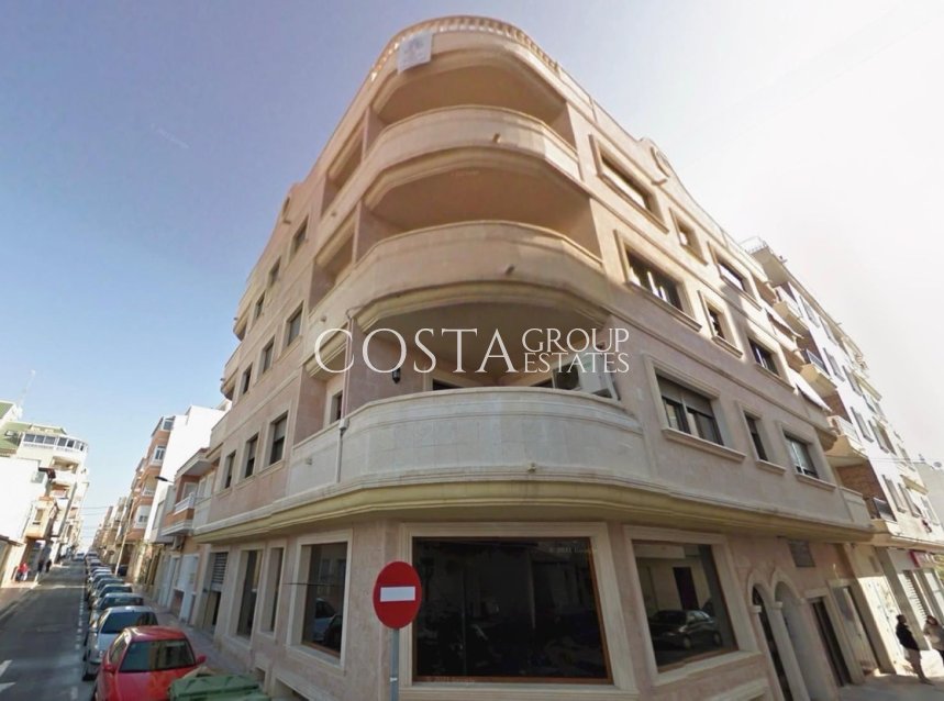 Resale - Apartments -
Torrevieja - Torrevieja Centro