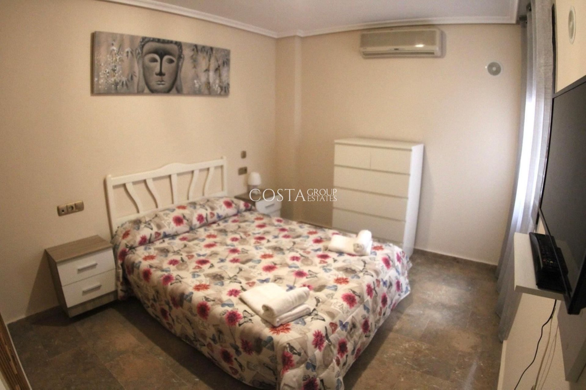 Resale - Apartments -
Torrevieja - Torrevieja Centro