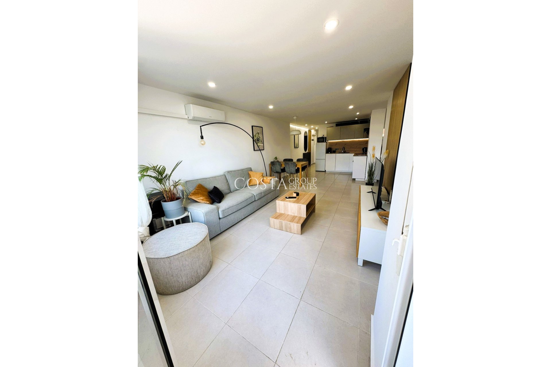 Resale - Apartments -
Torrevieja - Torrevieja Centro