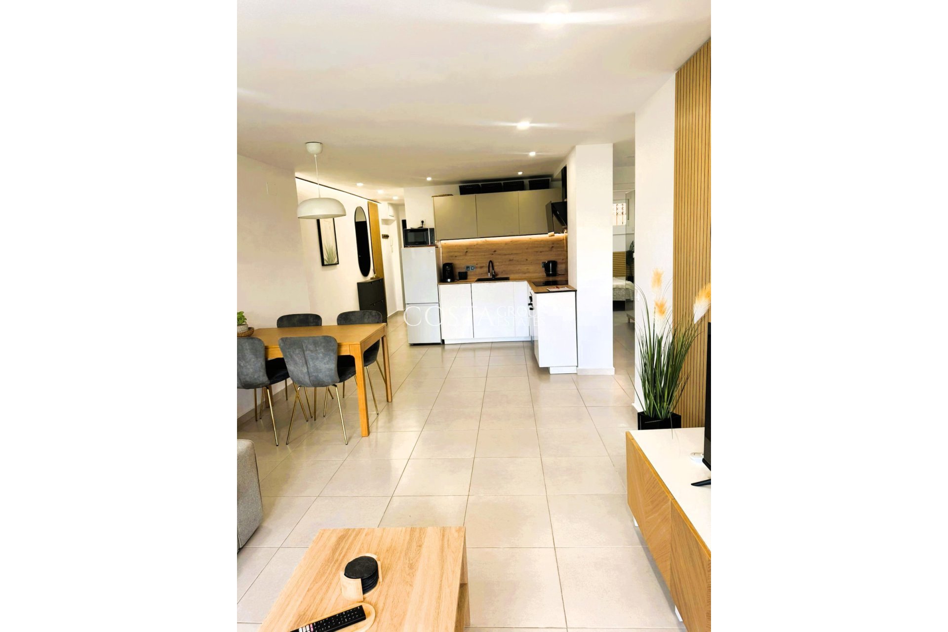 Resale - Apartments -
Torrevieja - Torrevieja Centro