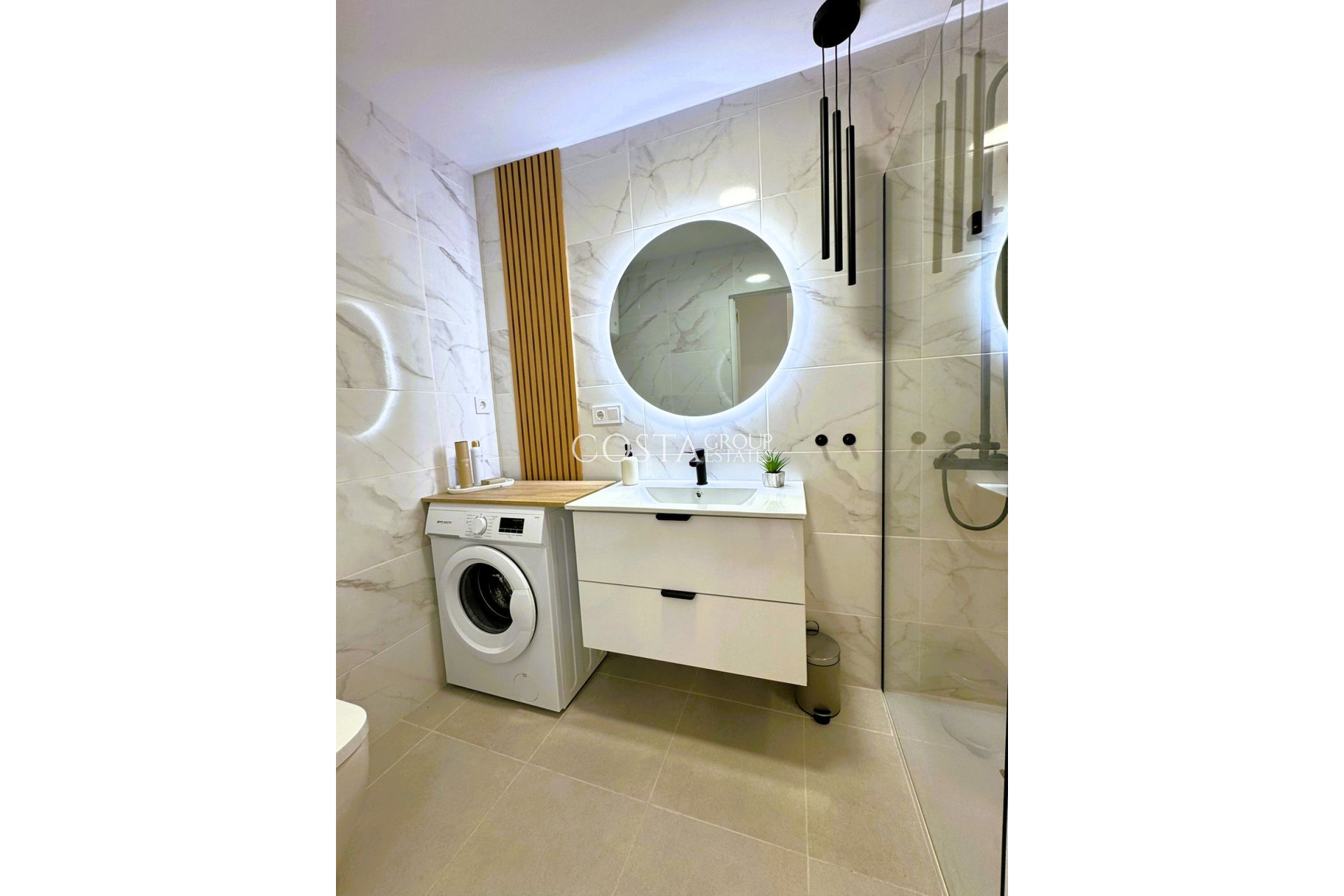 Resale - Apartments -
Torrevieja - Torrevieja Centro