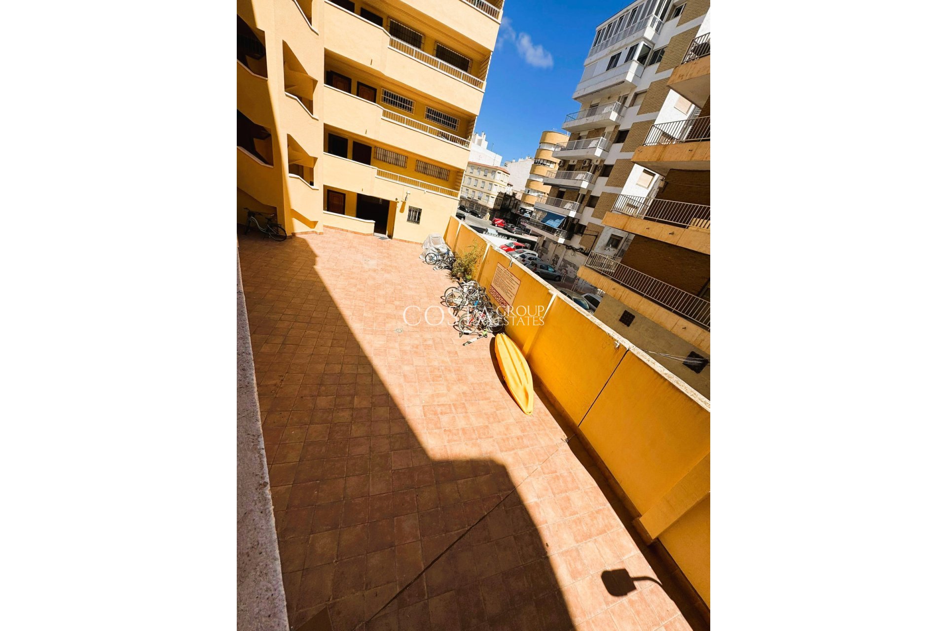 Resale - Apartments -
Torrevieja - Torrevieja Centro