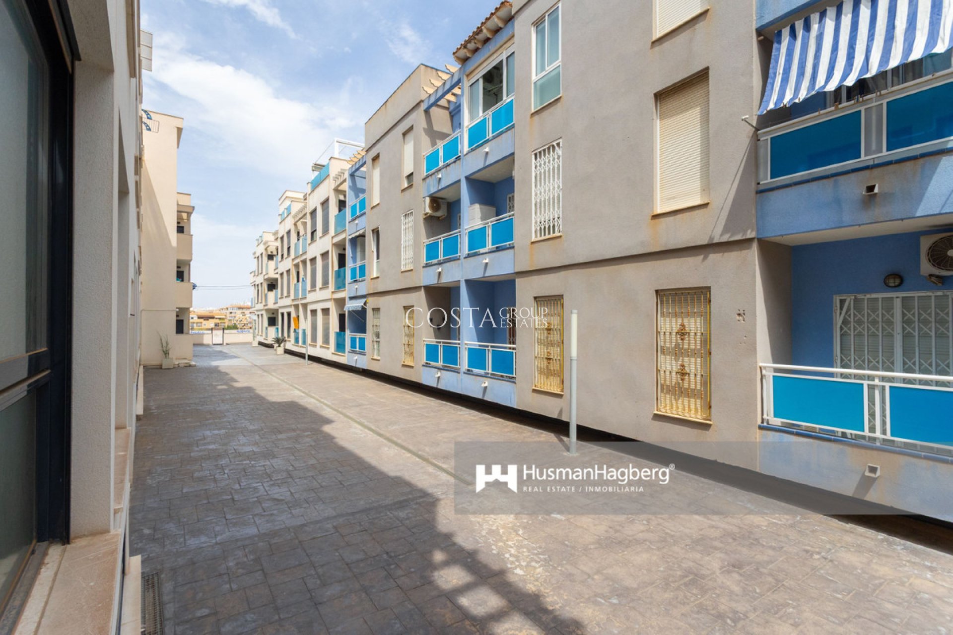 Resale - Apartments -
Torrevieja - Torrevieja Centro