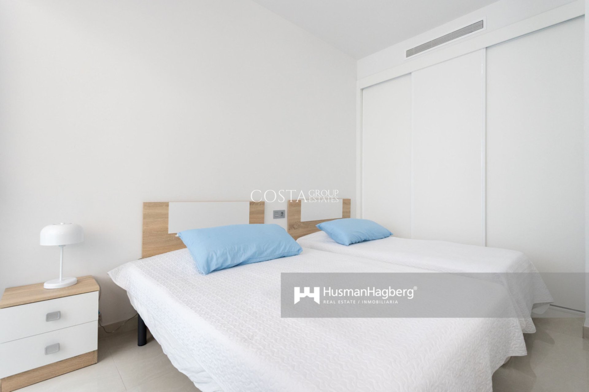 Resale - Apartments -
Torrevieja - Torrevieja Centro