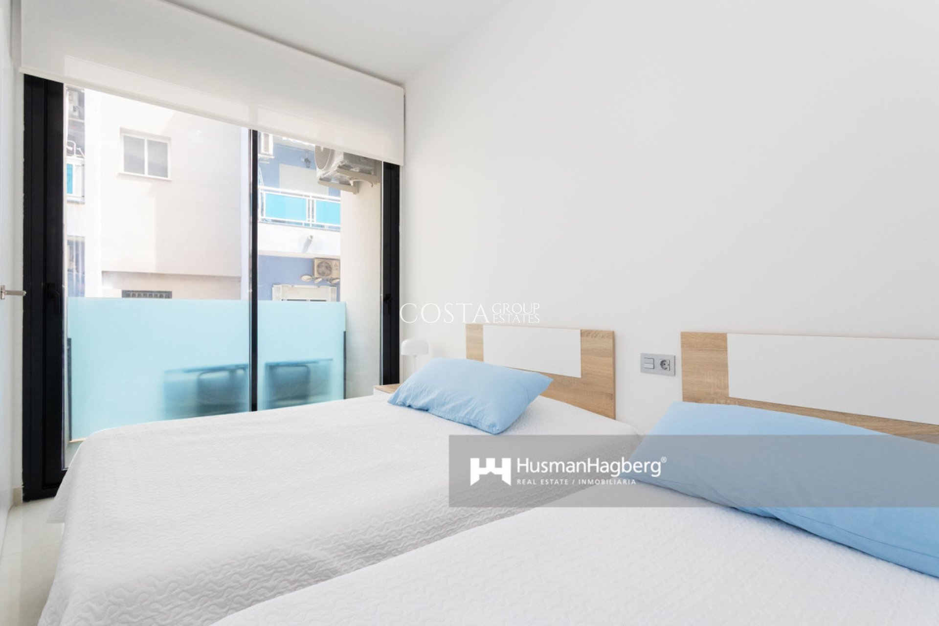 Resale - Apartments -
Torrevieja - Torrevieja Centro