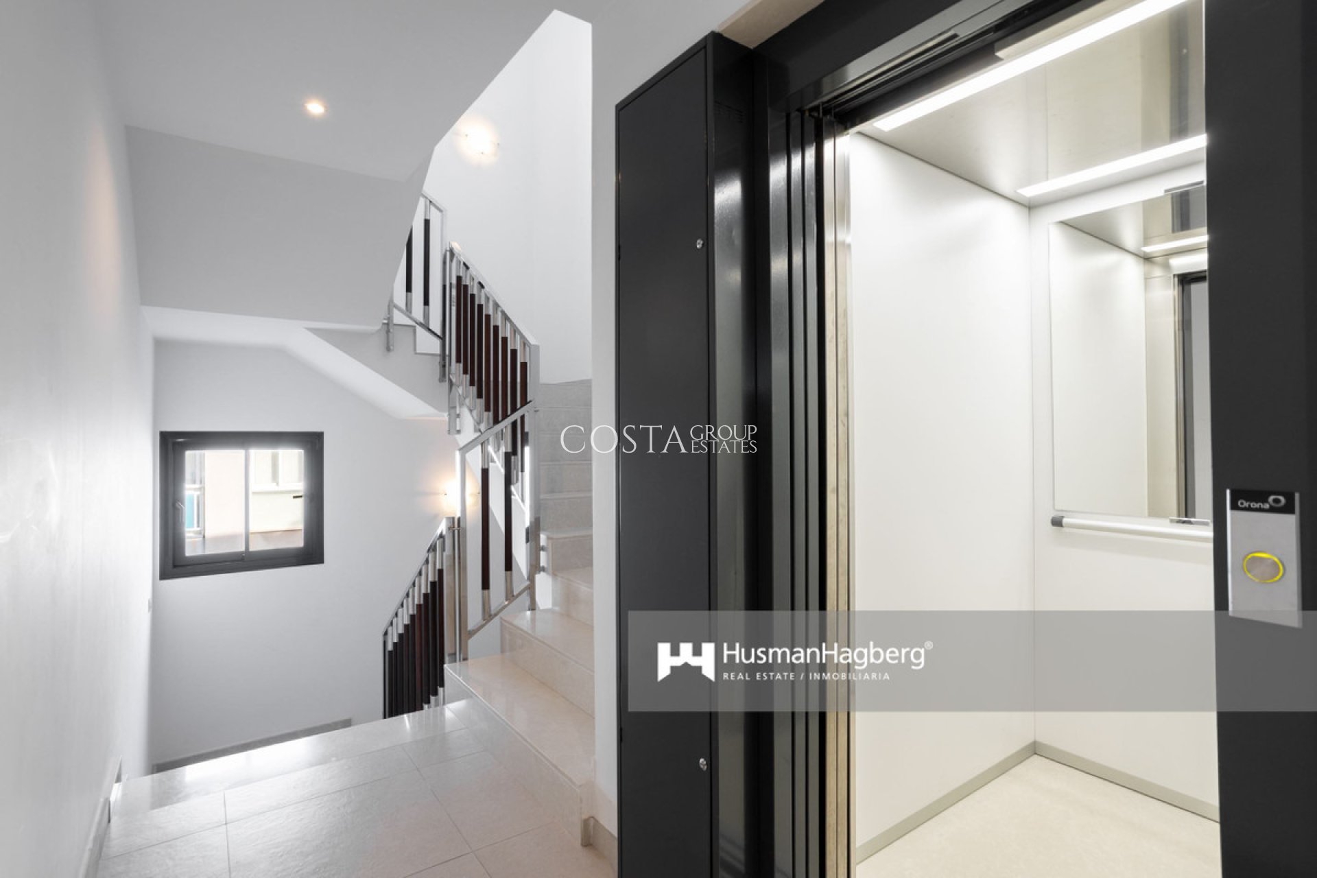 Resale - Apartments -
Torrevieja - Torrevieja Centro