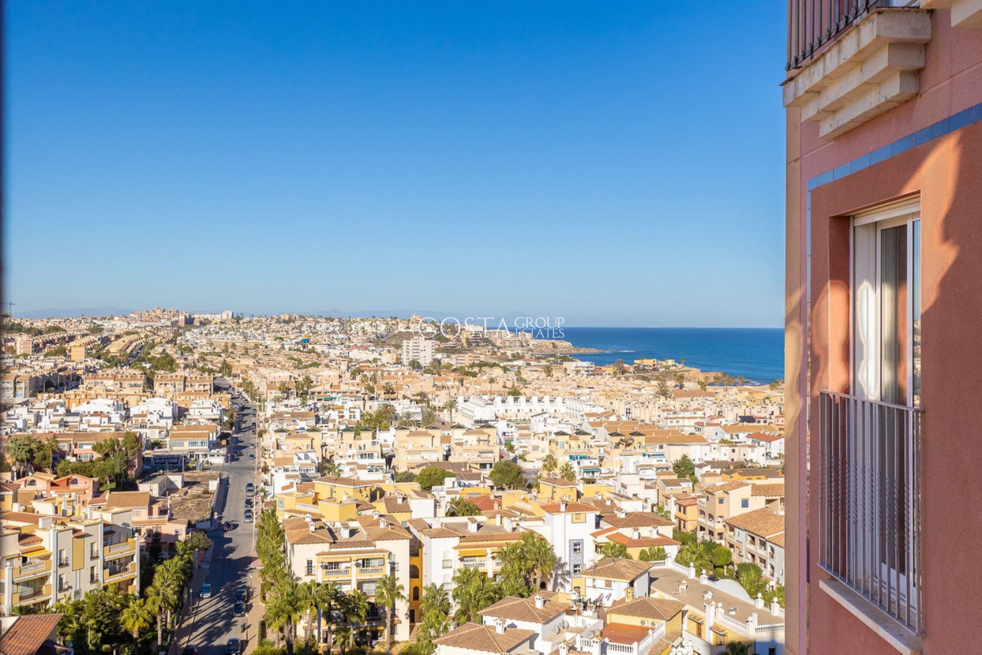 Resale - Apartments -
Torrevieja - Torrevieja Centro