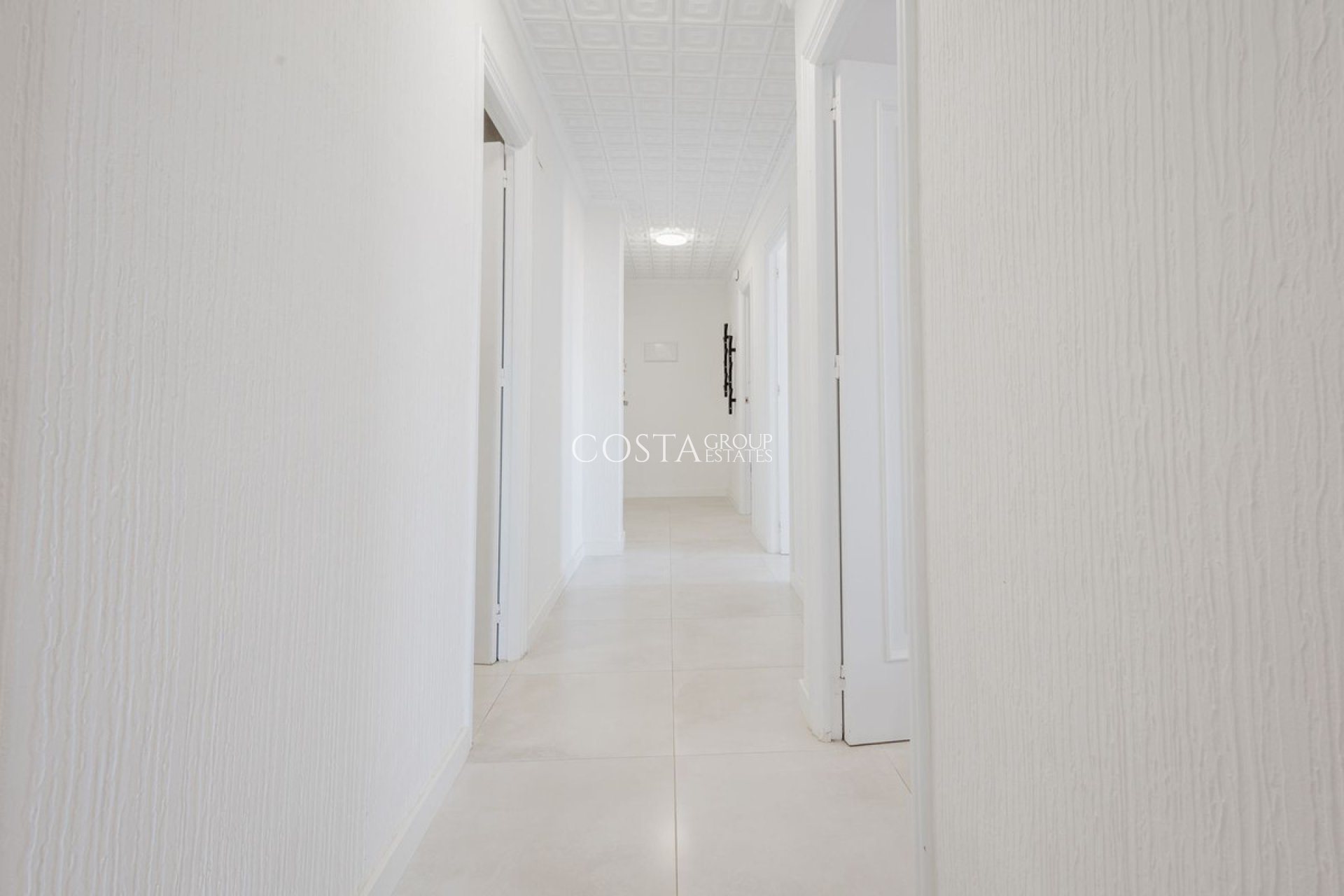 Resale - Apartments -
Torrevieja - Torrevieja Centro