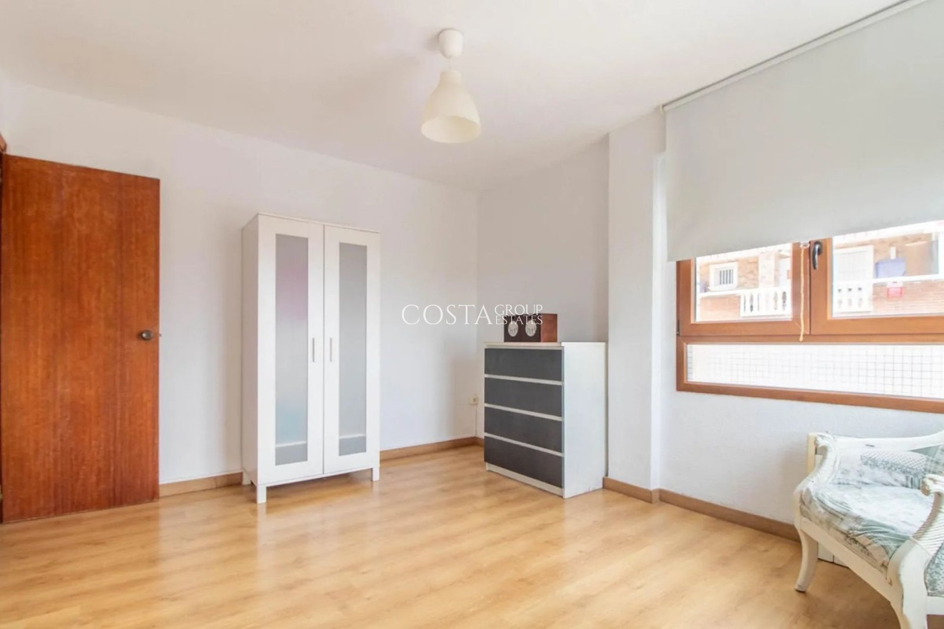 Resale - Apartments -
Torrevieja - Torrevieja Centro