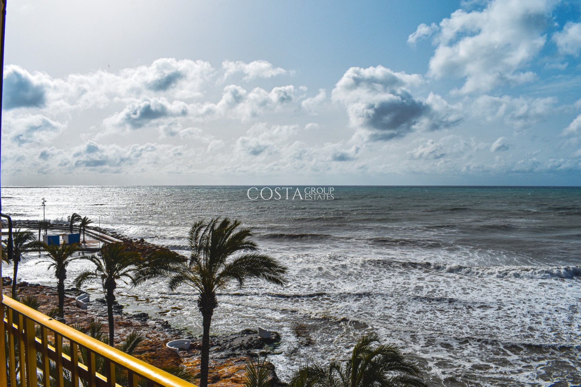 Resale - Apartments -
Torrevieja - Torrevieja Centro