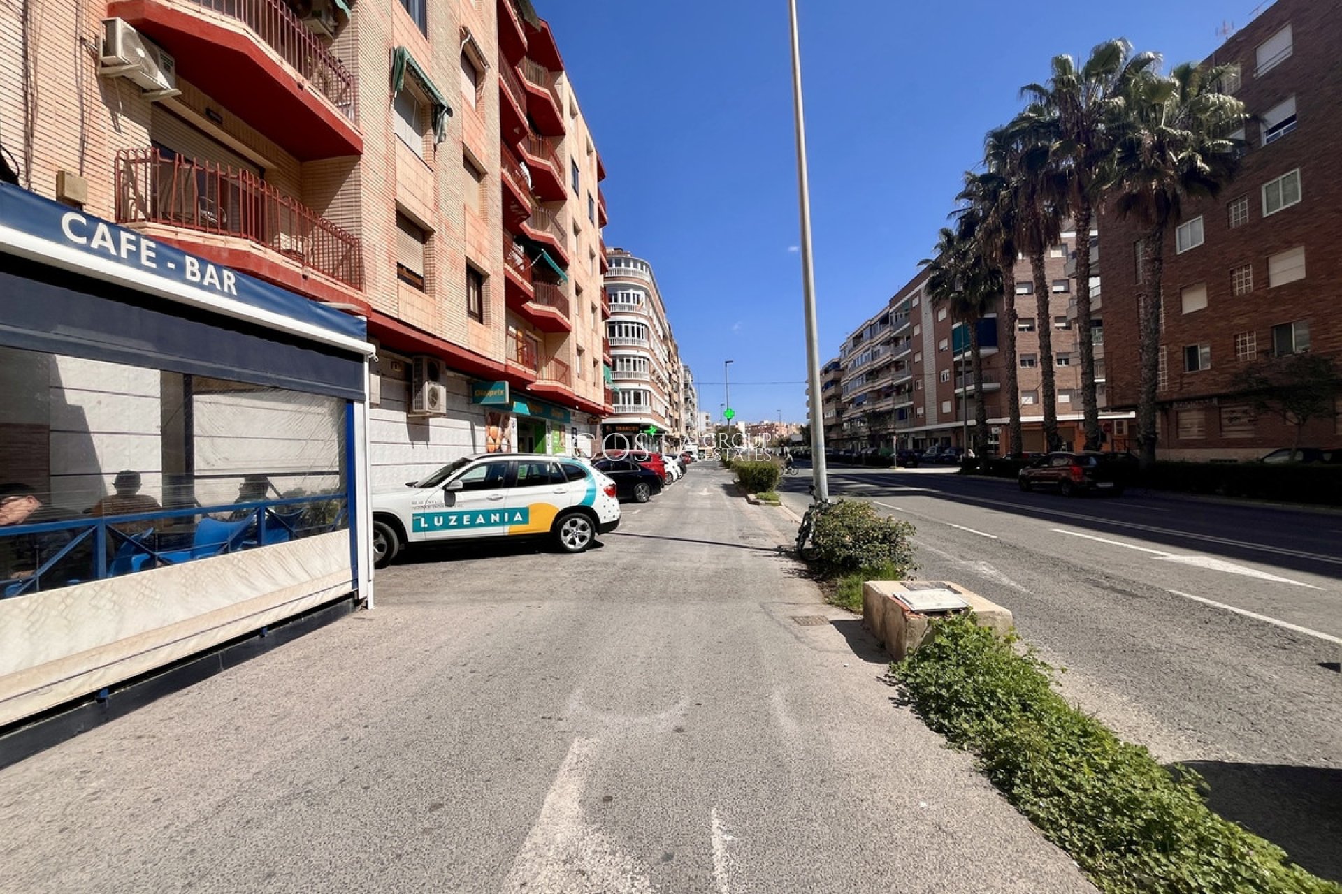 Resale - Apartments -
Torrevieja