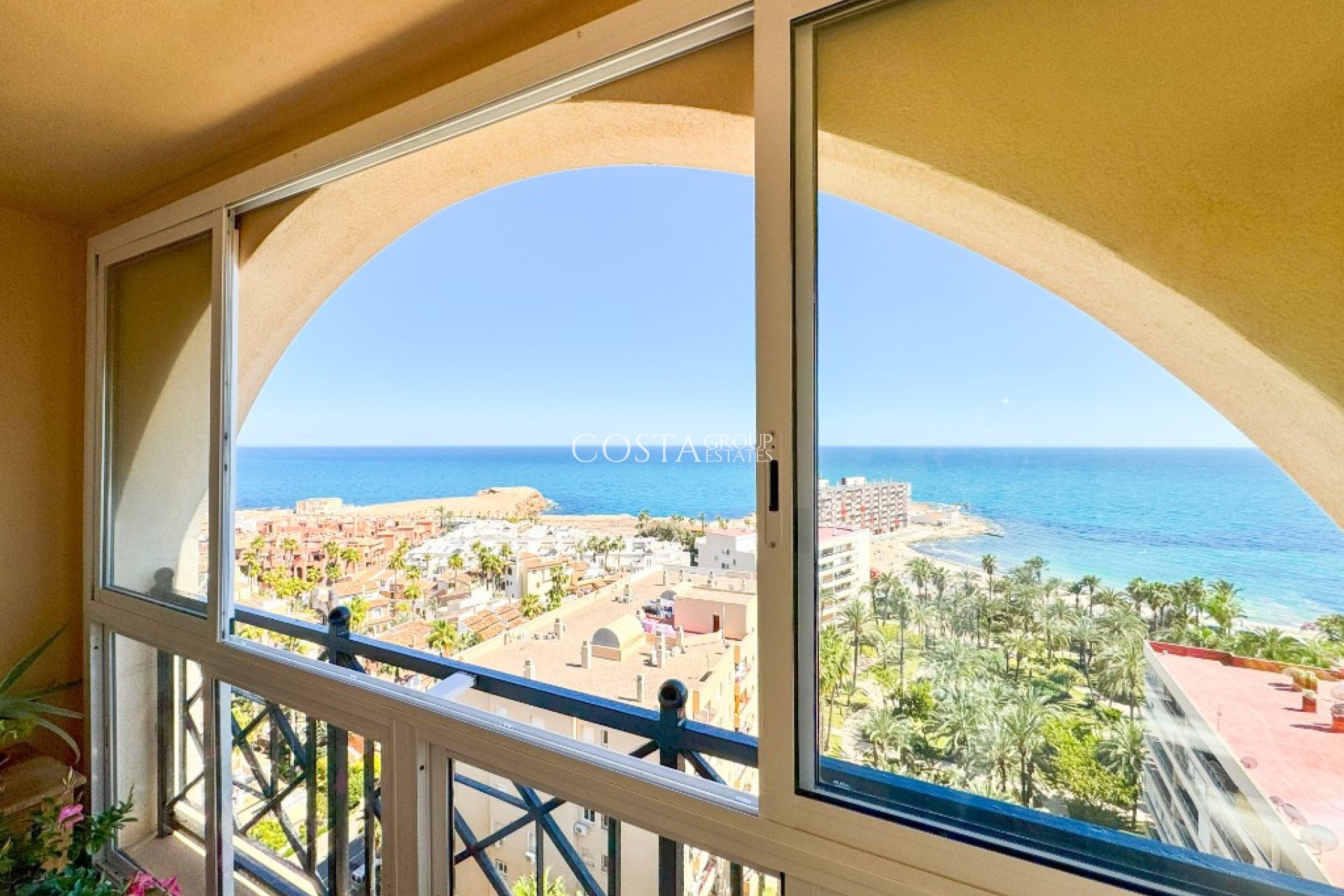 Resale - Apartments -
Torrevieja