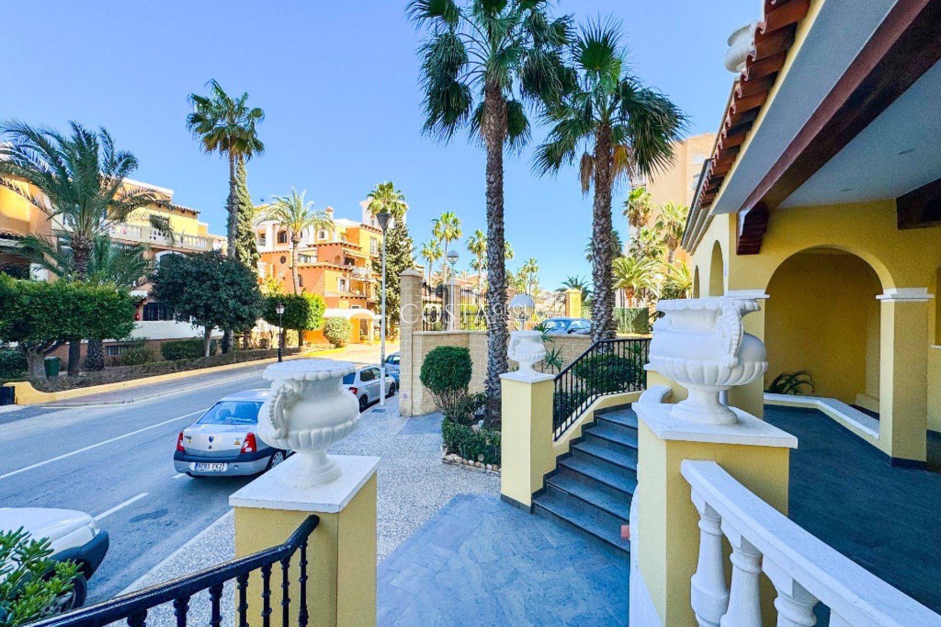 Resale - Apartments -
Torrevieja