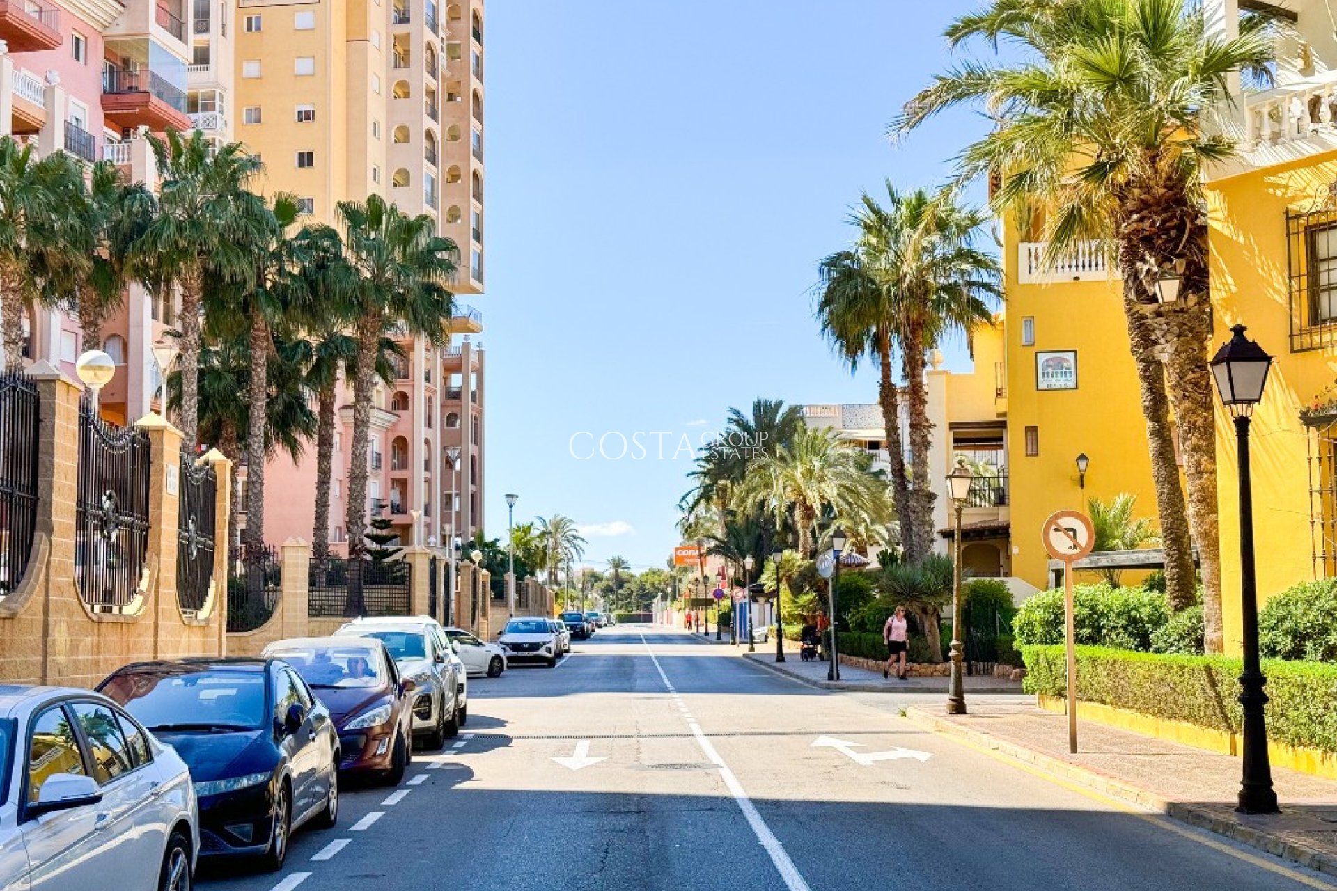Resale - Apartments -
Torrevieja