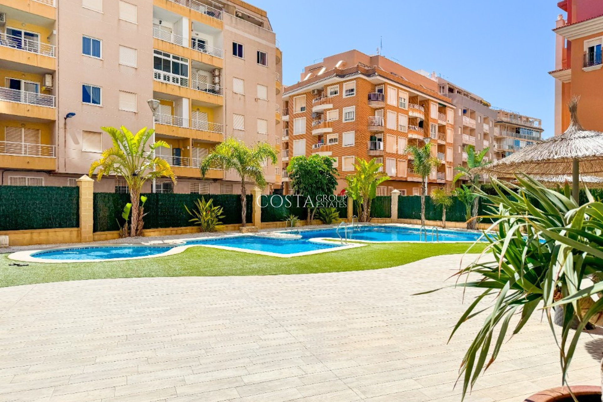 Resale - Apartments -
Torrevieja