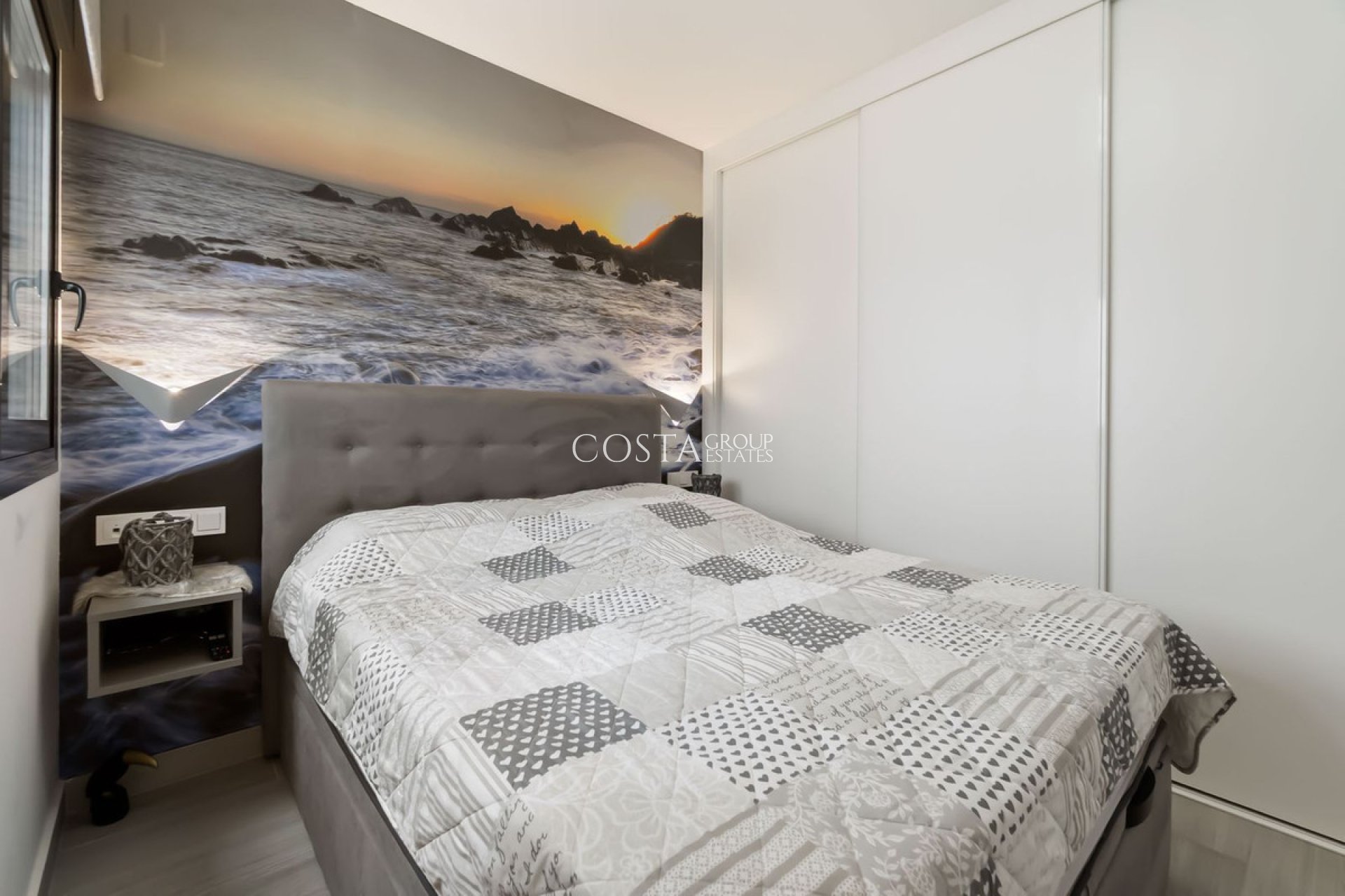 Resale - Apartments -
Torrevieja