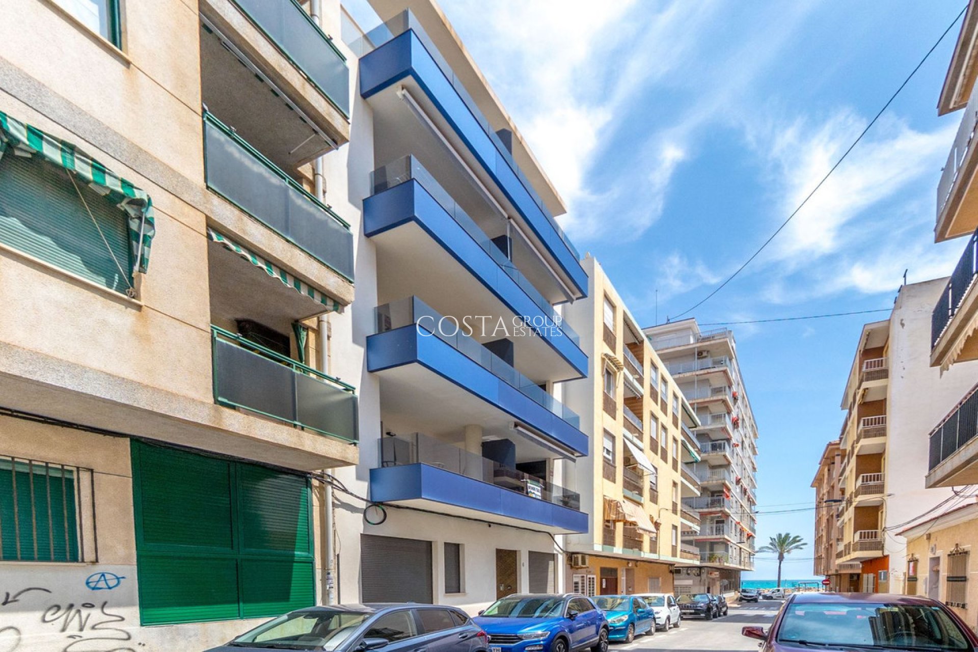 Resale - Apartments -
Torrevieja
