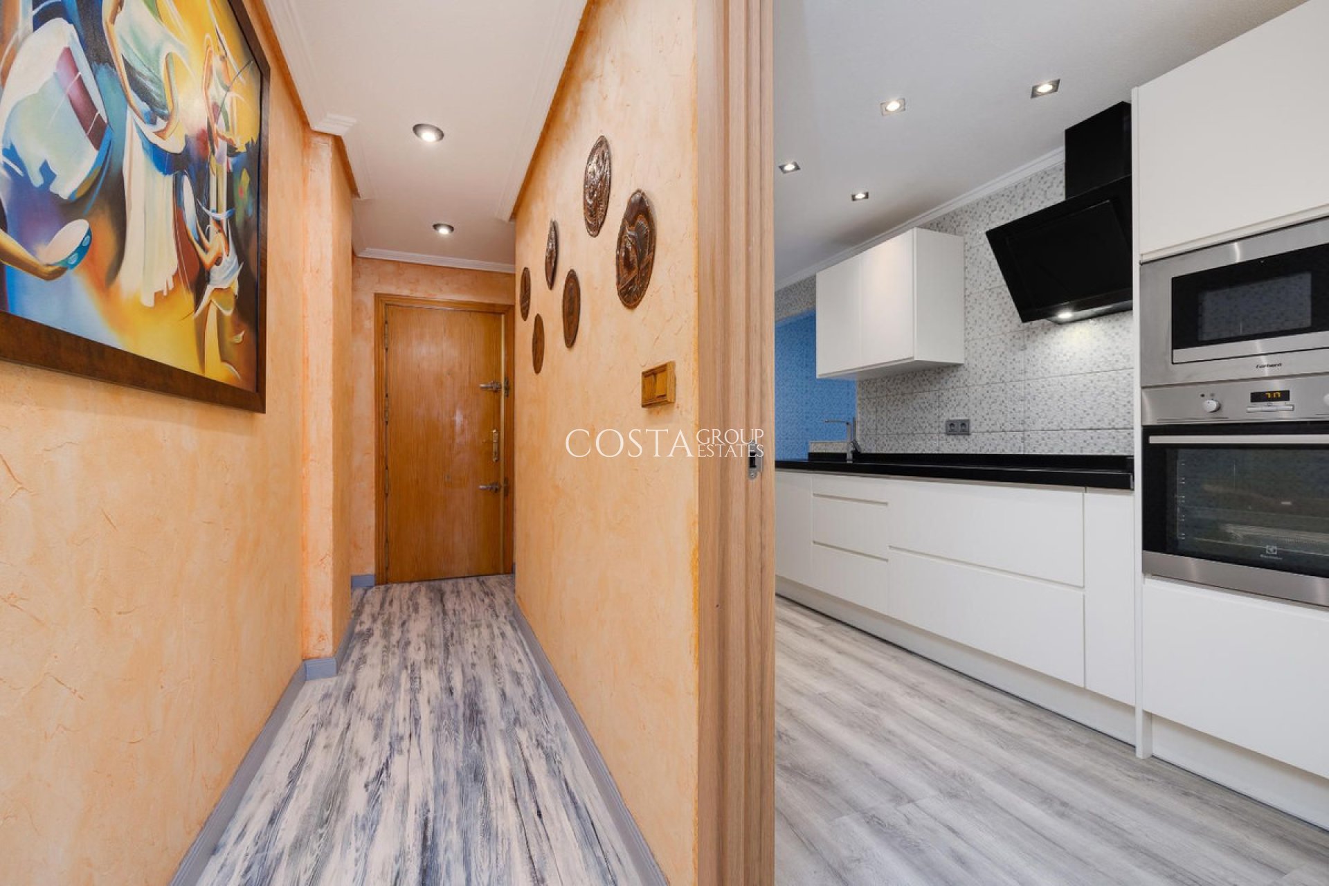 Resale - Apartments -
Torrevieja