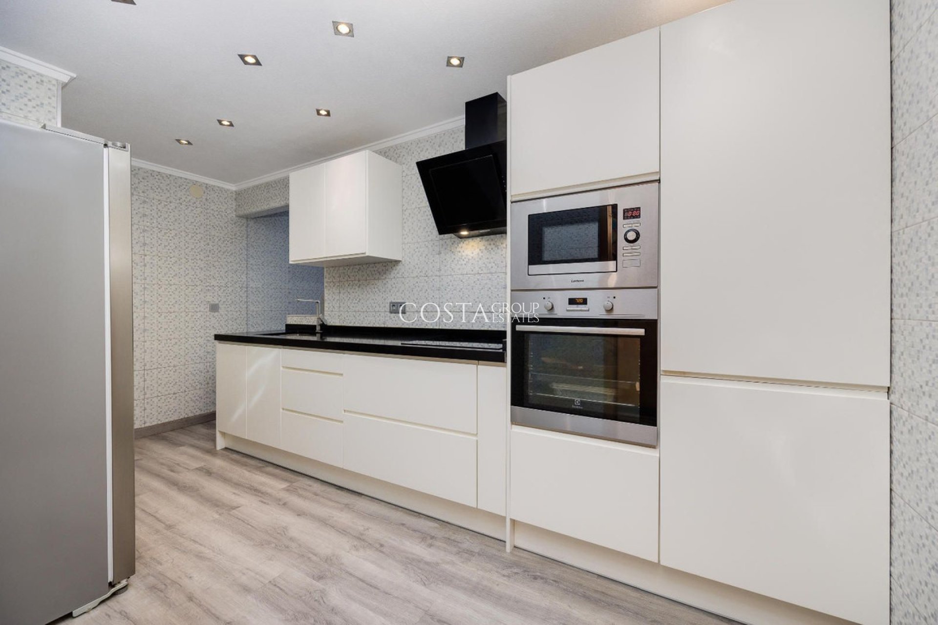 Resale - Apartments -
Torrevieja