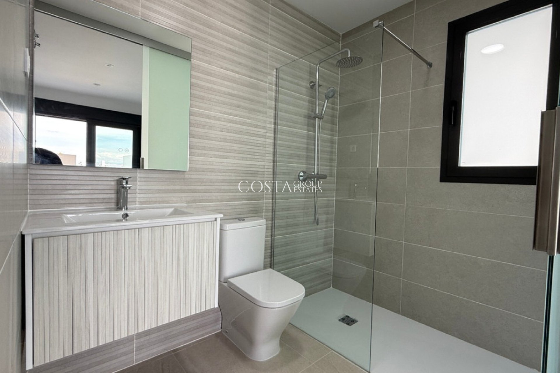 Resale - Apartments -
Torrevieja