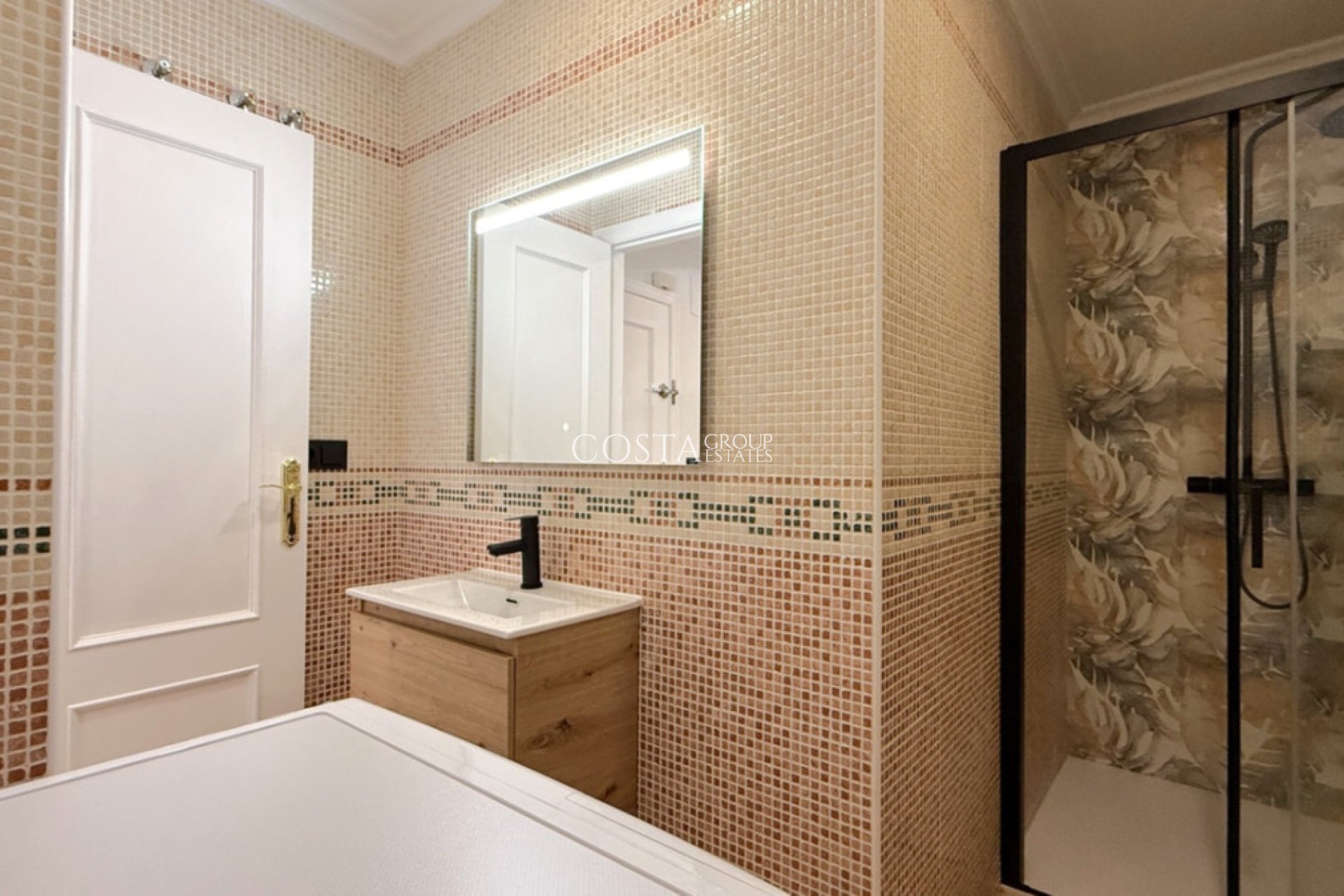 Resale - Apartments -
Torrevieja