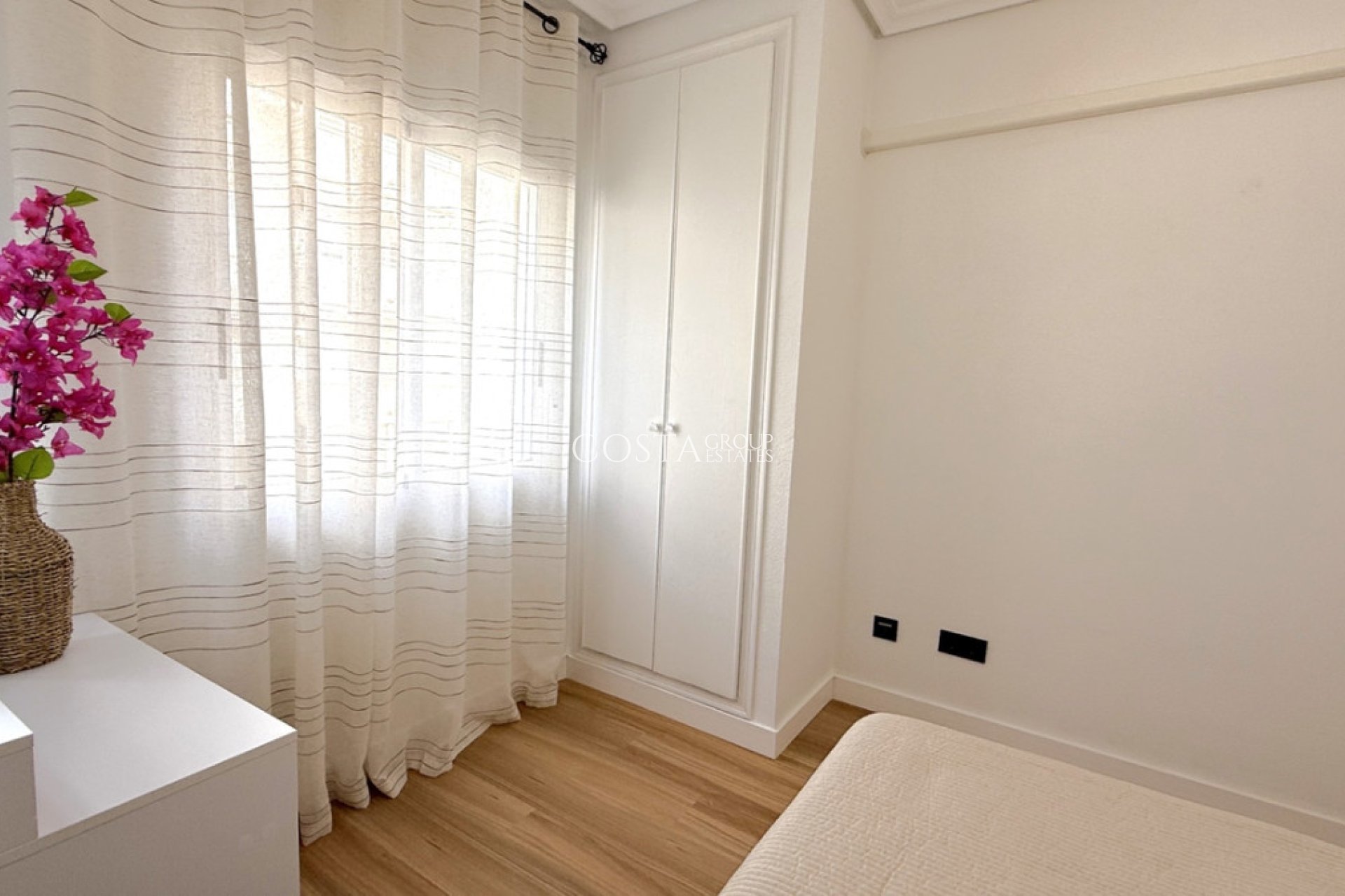 Resale - Apartments -
Torrevieja