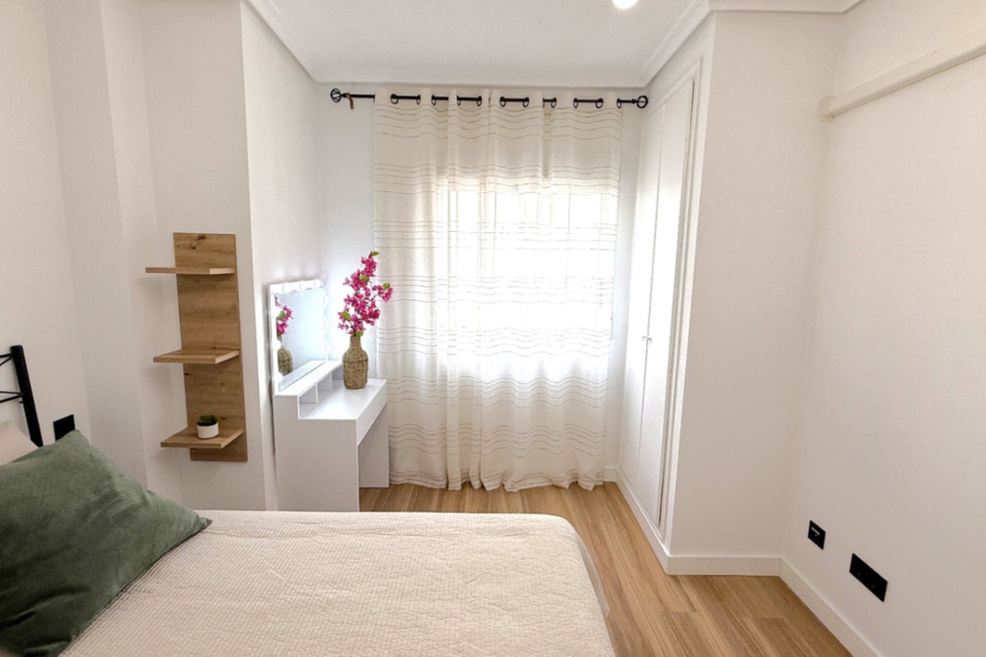 Resale - Apartments -
Torrevieja