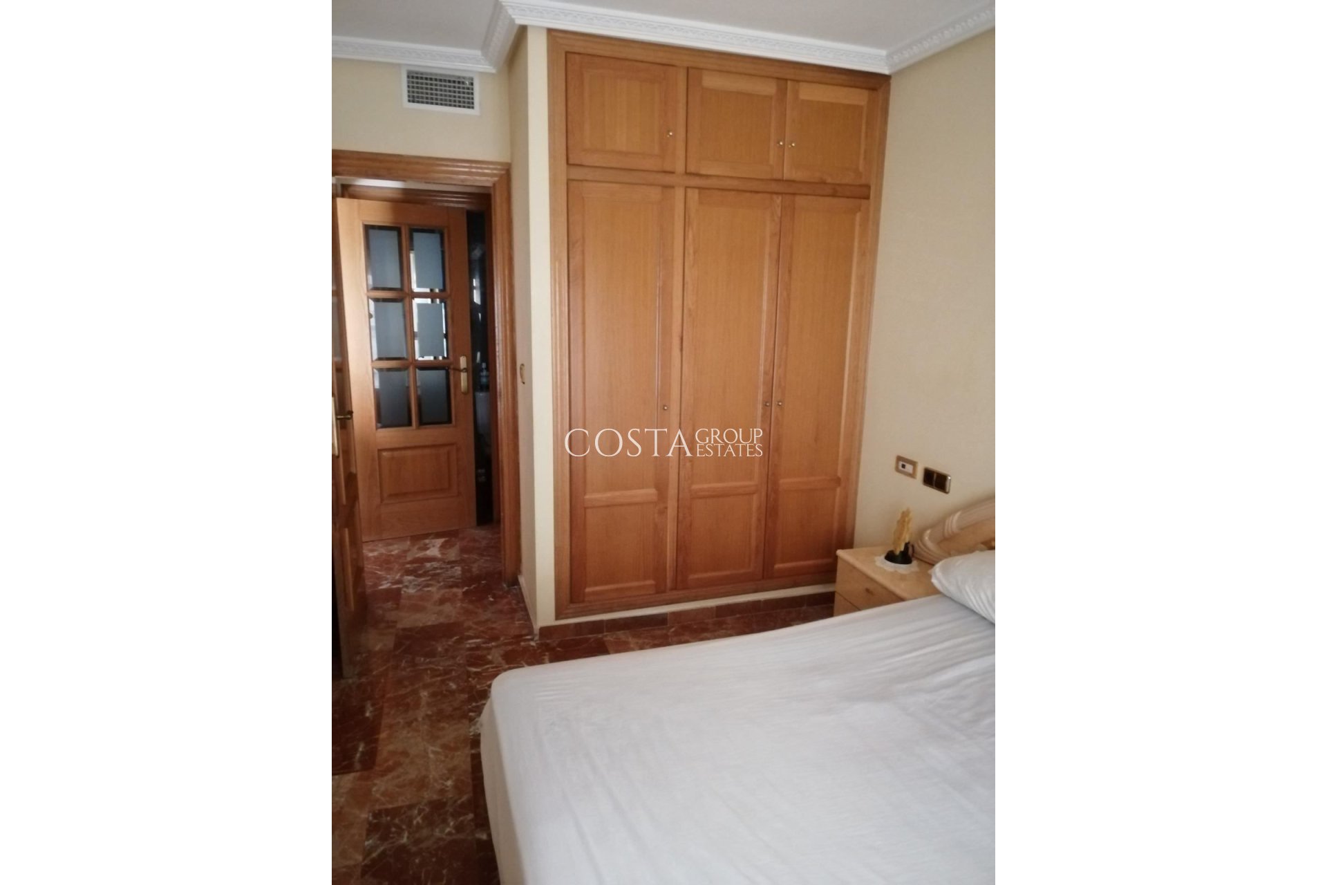 Resale - Apartments -
Torrevieja