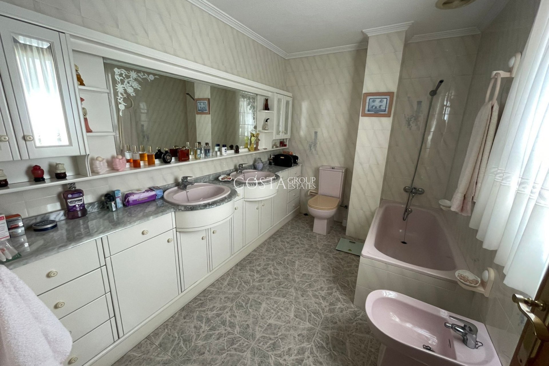 Resale - Apartments -
Torrevieja