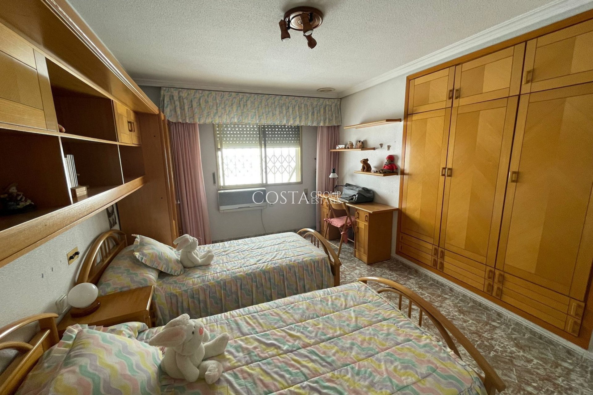 Resale - Apartments -
Torrevieja