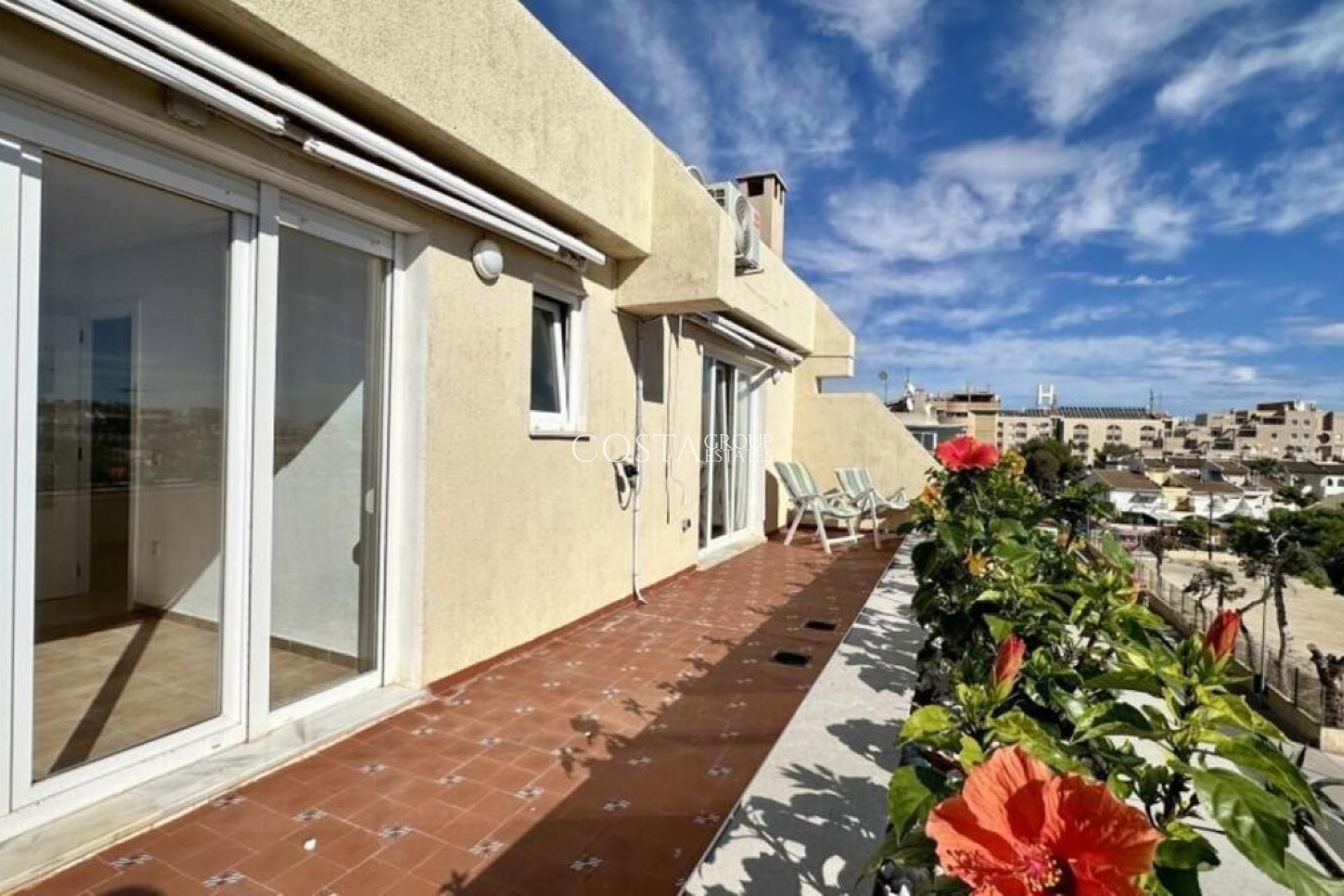 Resale - Apartments -
Torrevieja