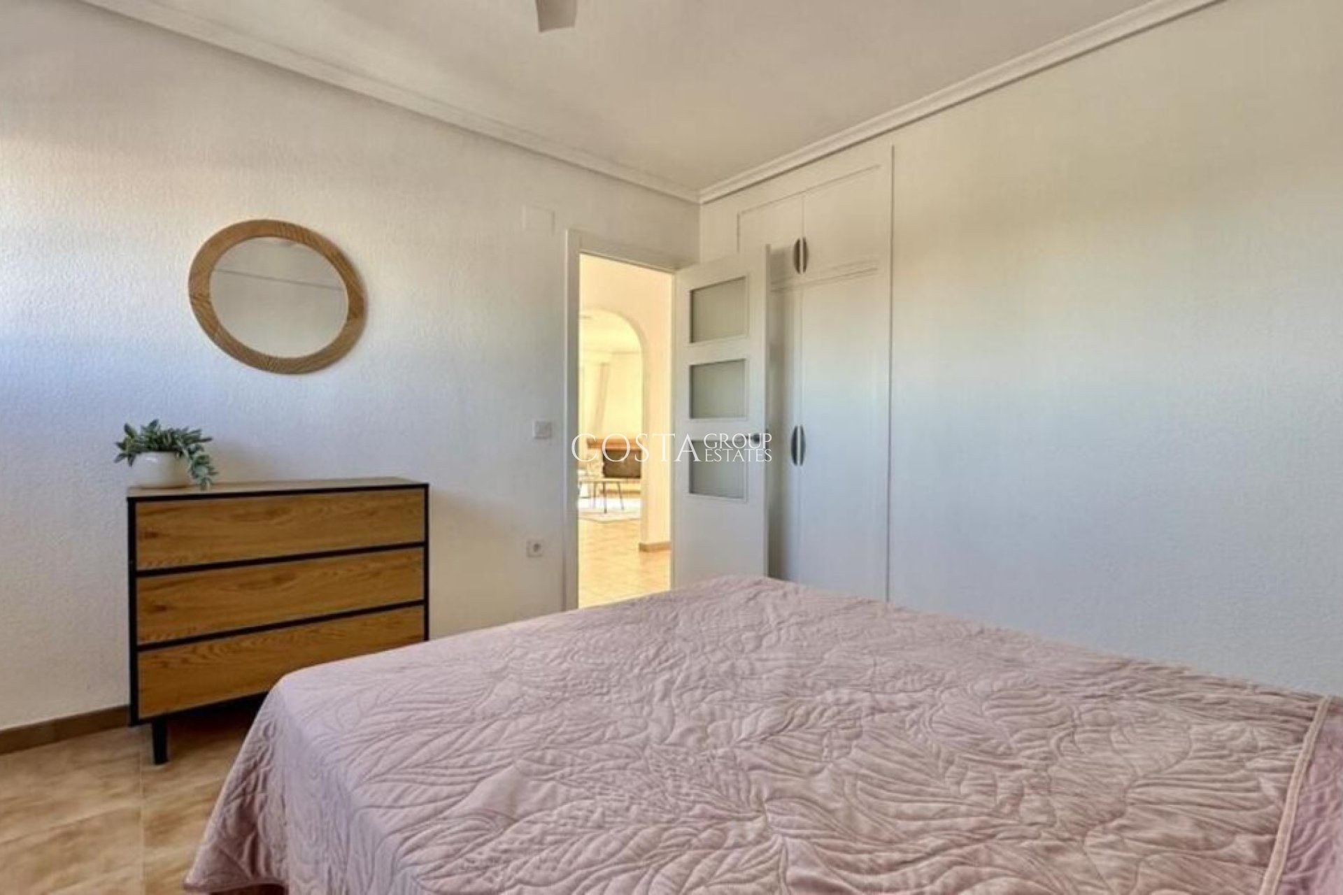 Resale - Apartments -
Torrevieja