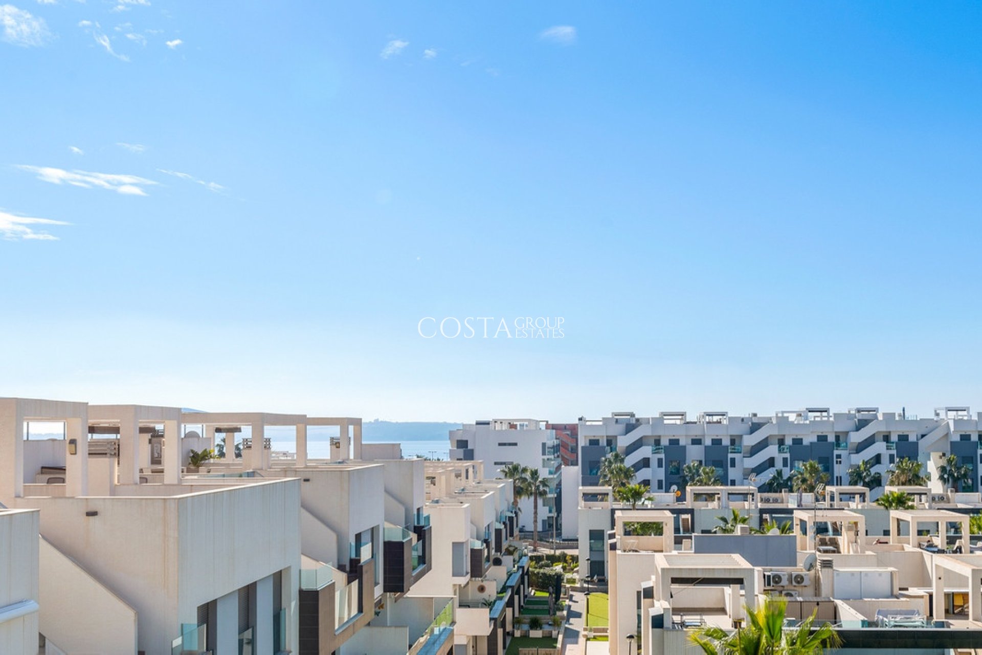 Resale - Apartments -
Urbanización El Raso